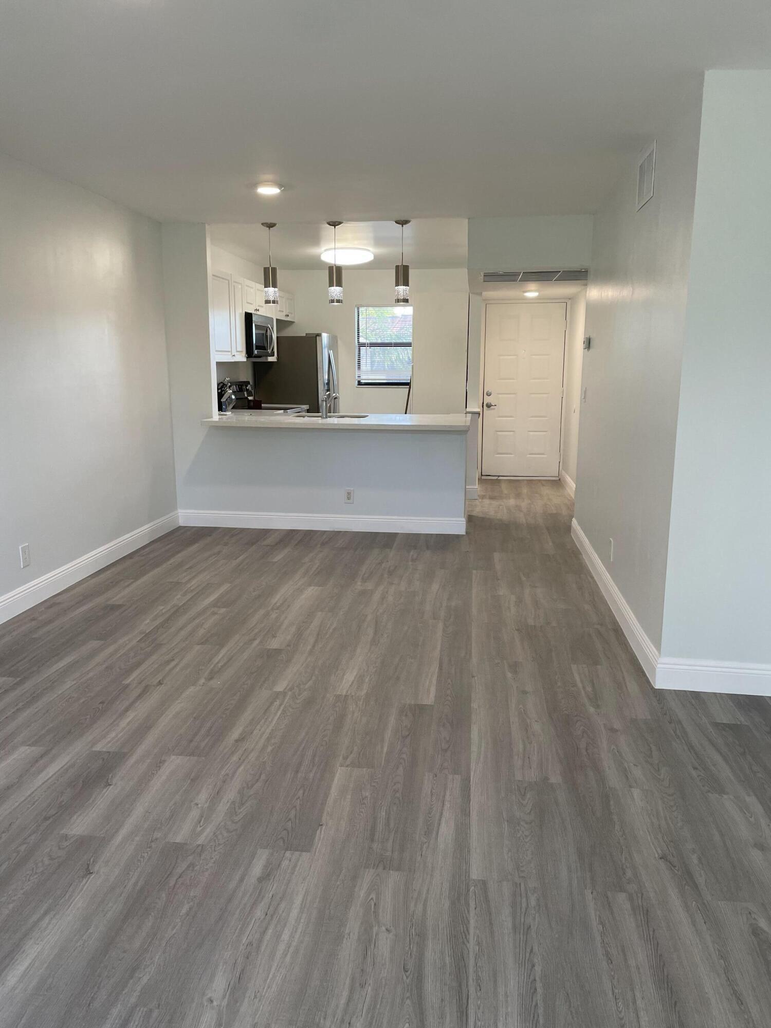 LUCERNE LAKES GOLF COLONY - Residential Lease