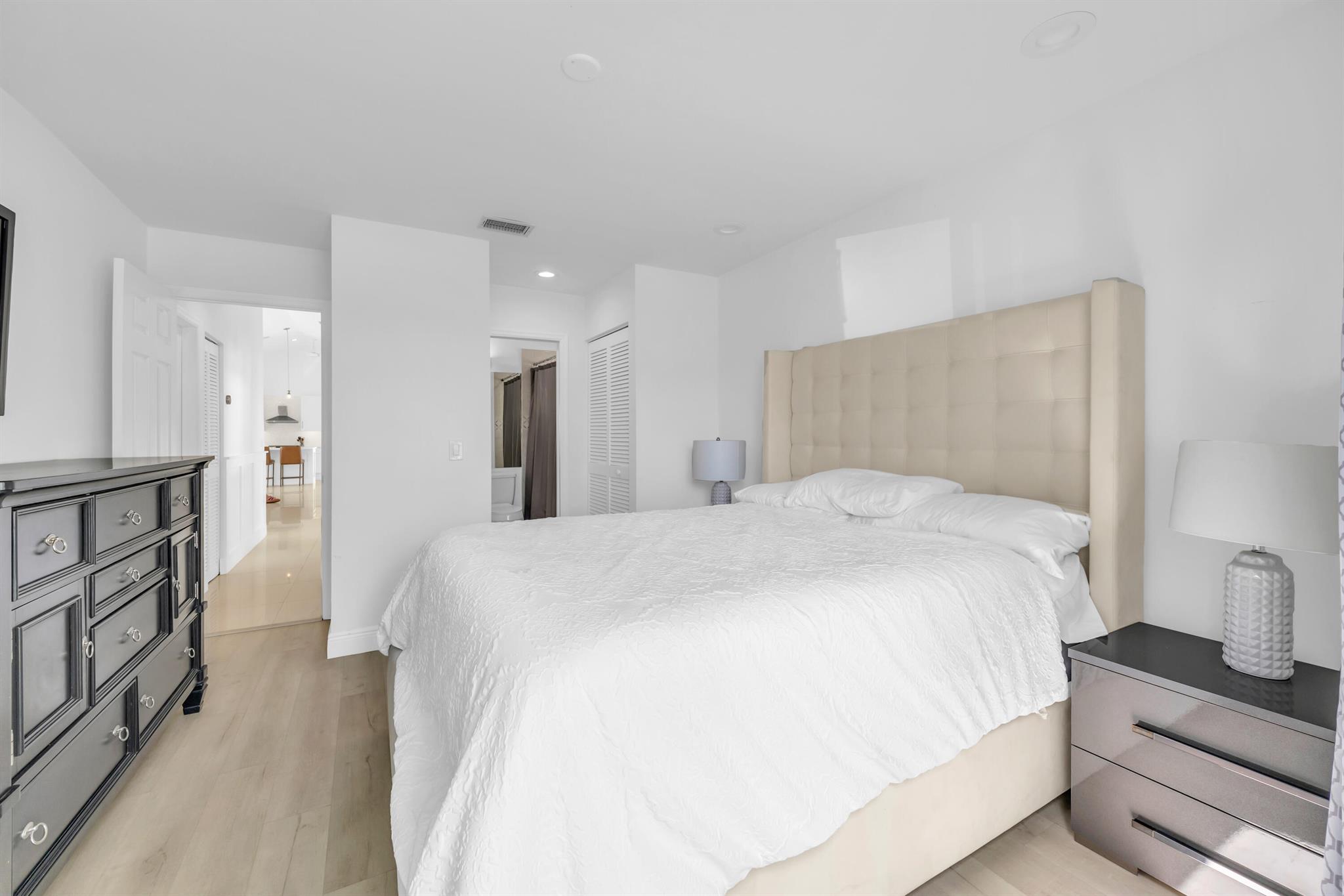 BARCLAY CLUB AT PGA NATL - Residential Lease