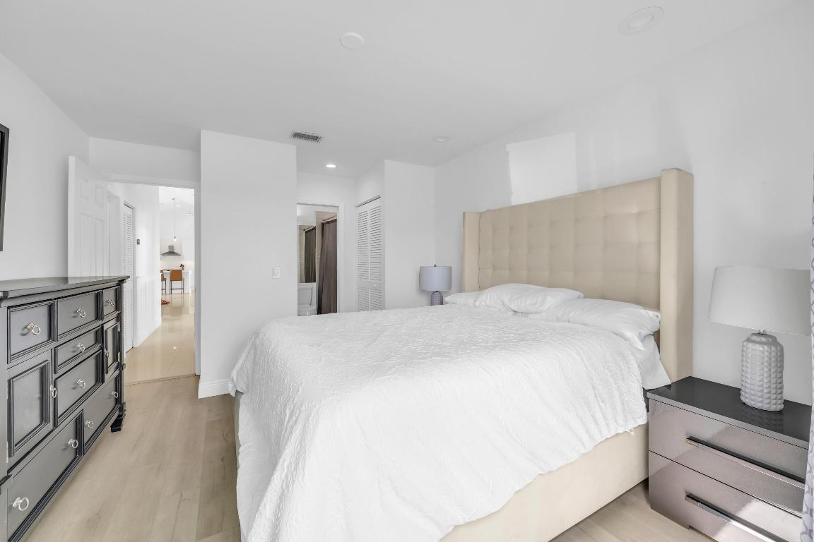 BARCLAY CLUB AT PGA NATL - Residential Lease