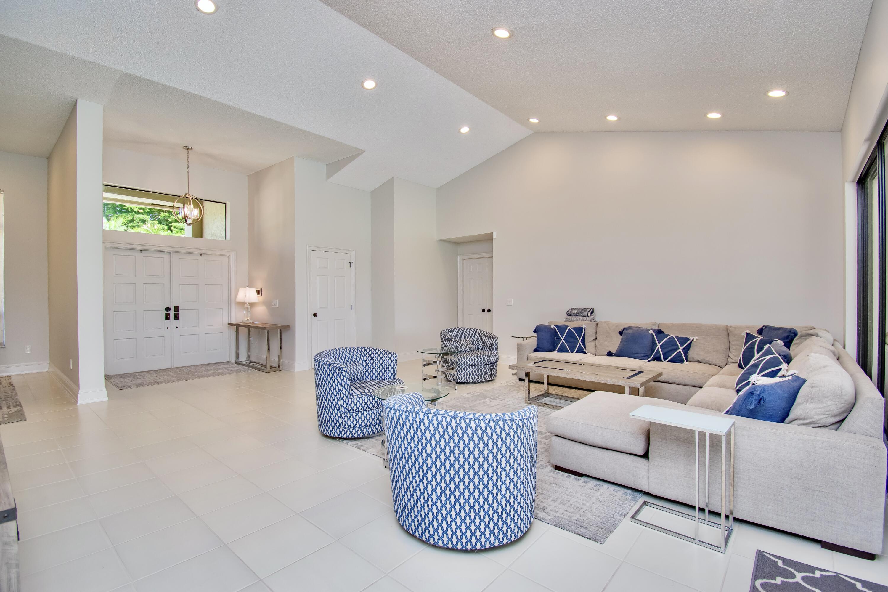 BOCA WOODS COUNTRY CLUB - Residential