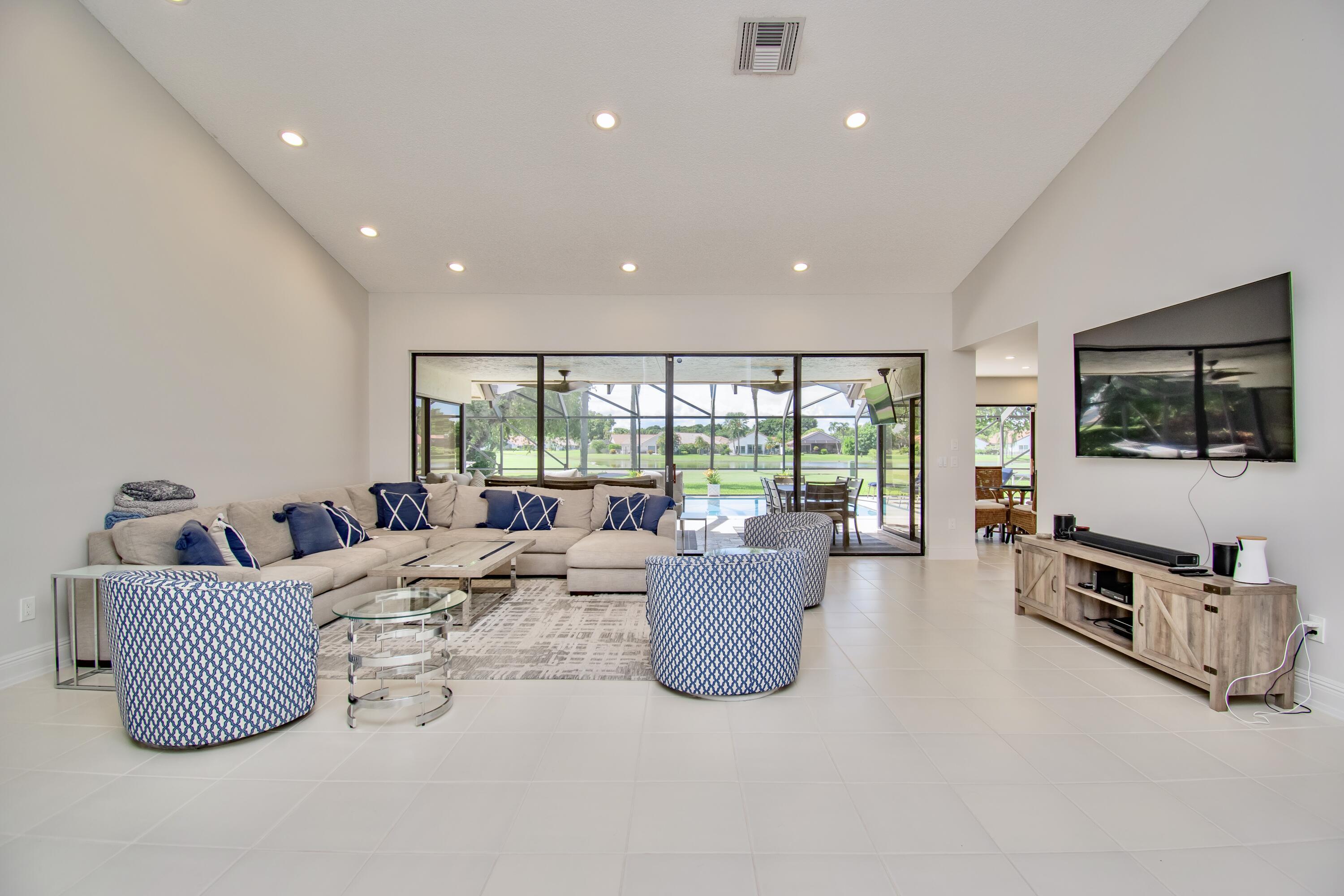 BOCA WOODS COUNTRY CLUB - Residential