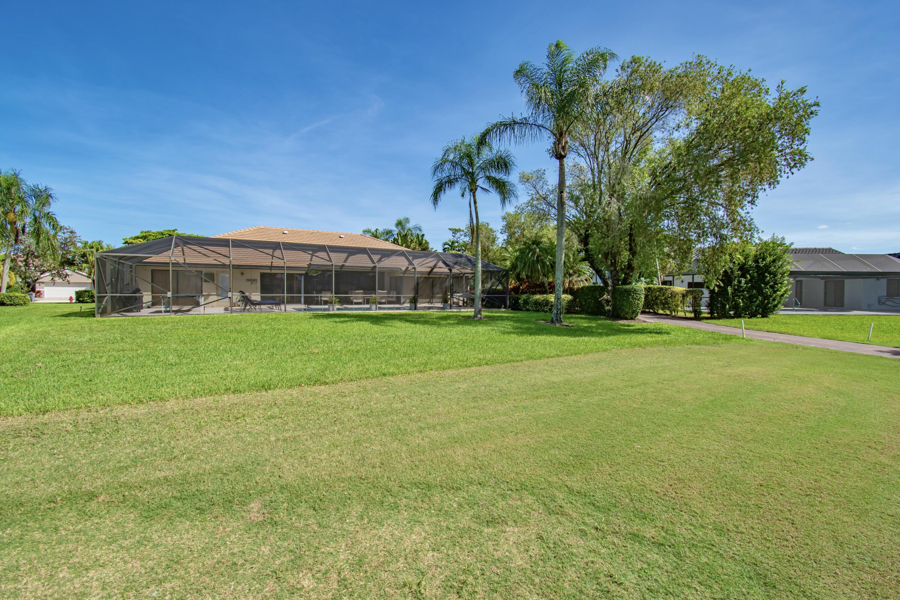 BOCA WOODS COUNTRY CLUB - Residential