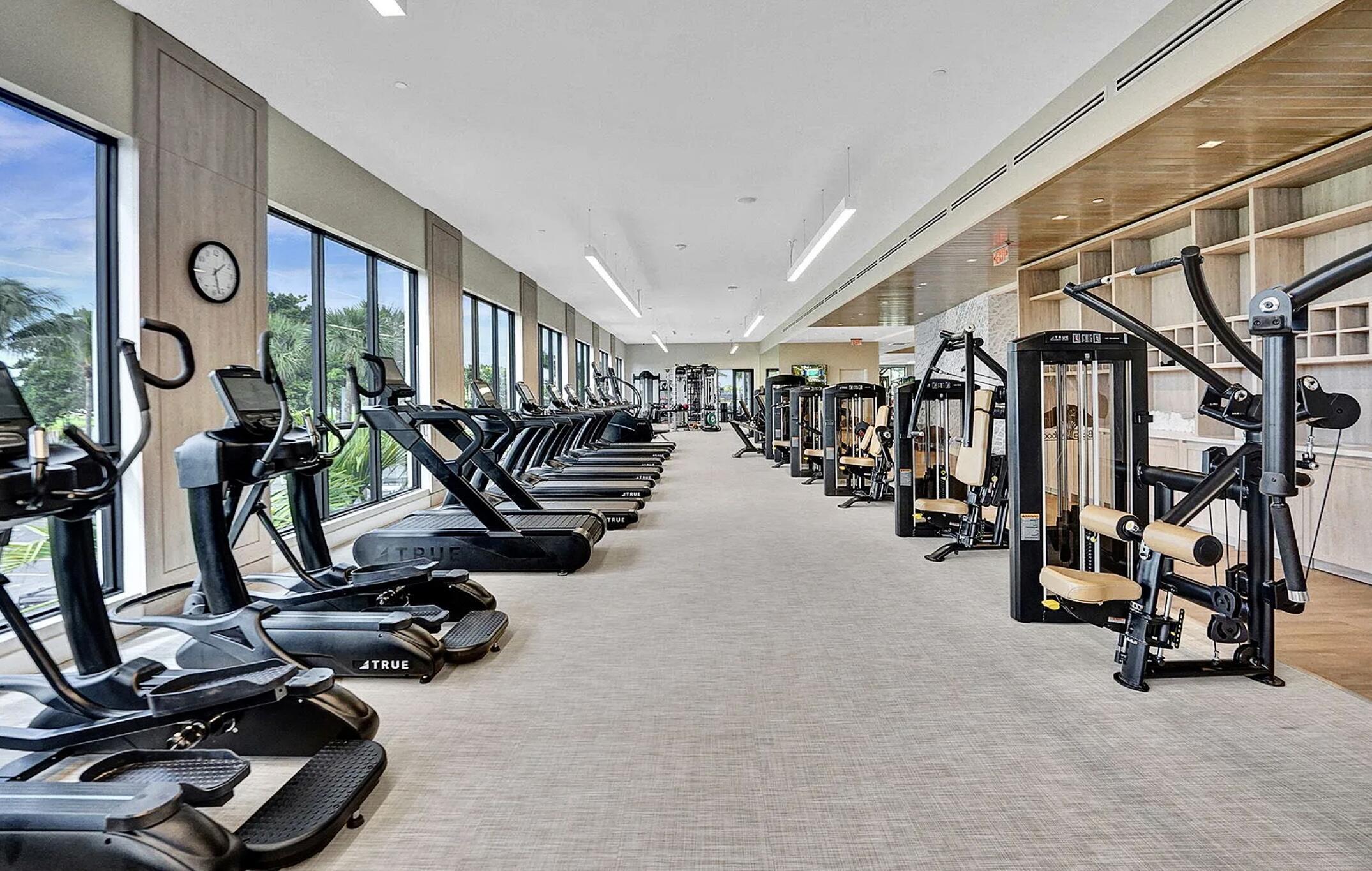 BOCA WOODS COUNTRY CLUB - Residential