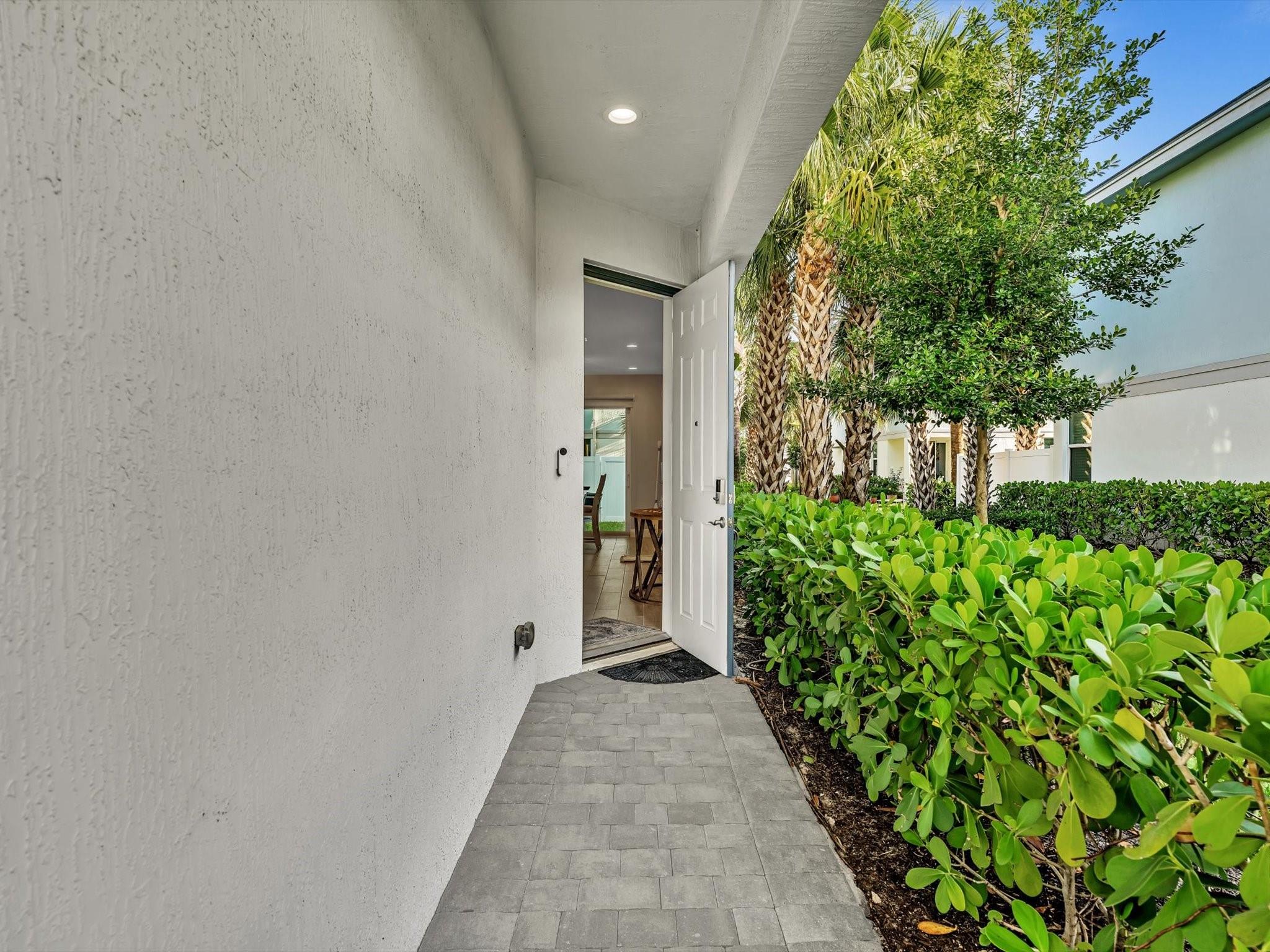 1835 Sandpiper Pointe Pl