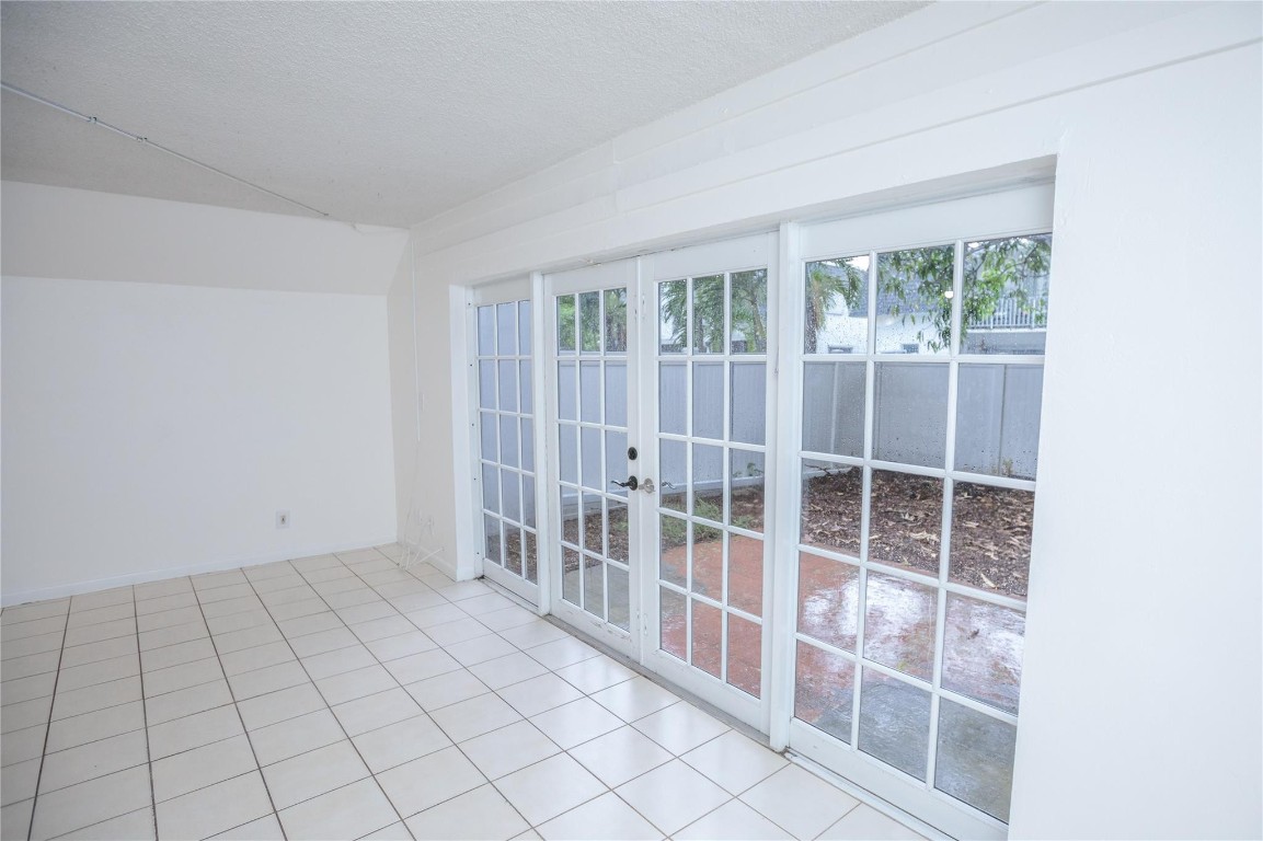 NOVA TOWNHOUSE 2 CONDO - Residential Lease