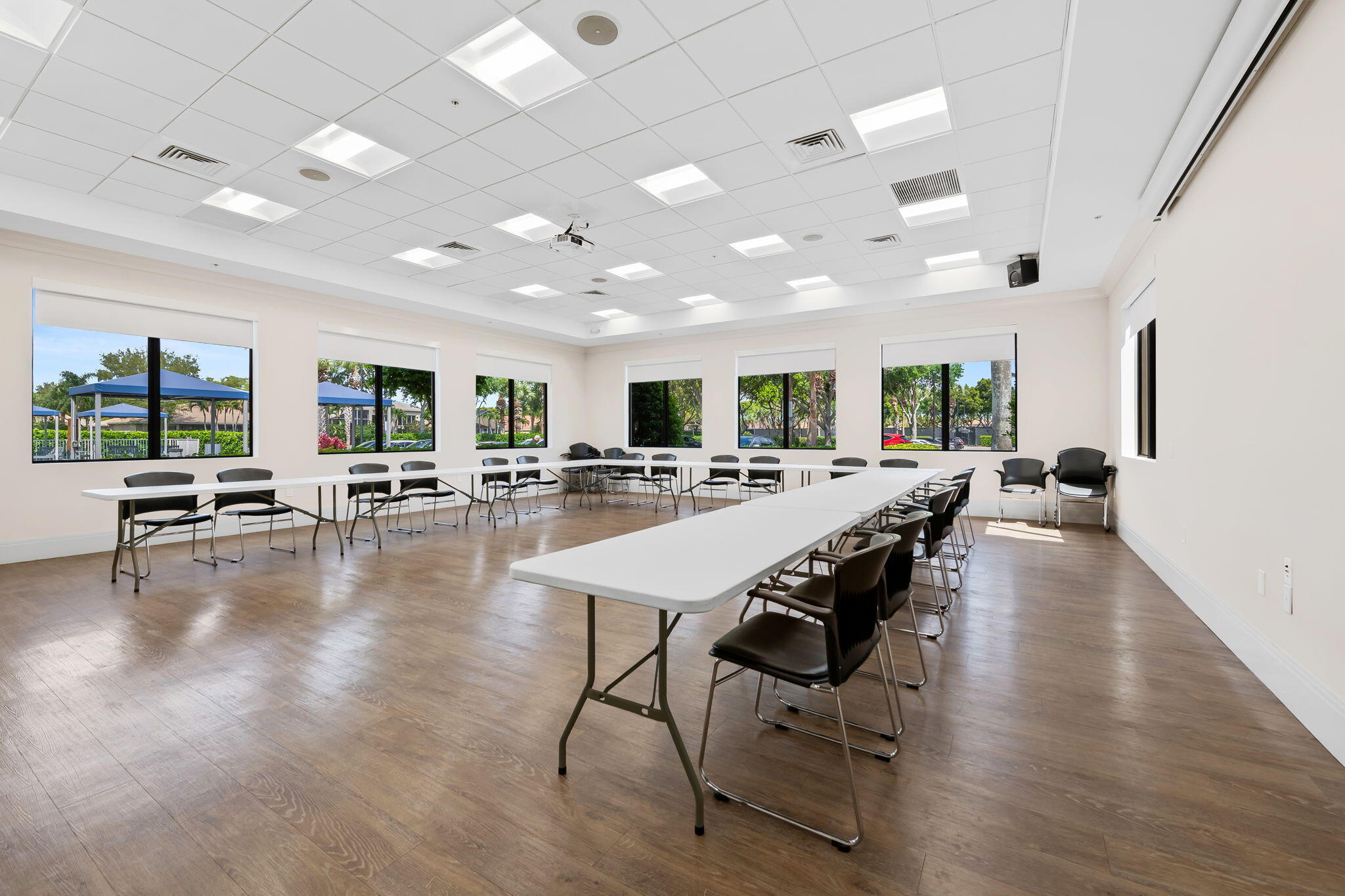 VALENCIA POINTE 3 - Residential