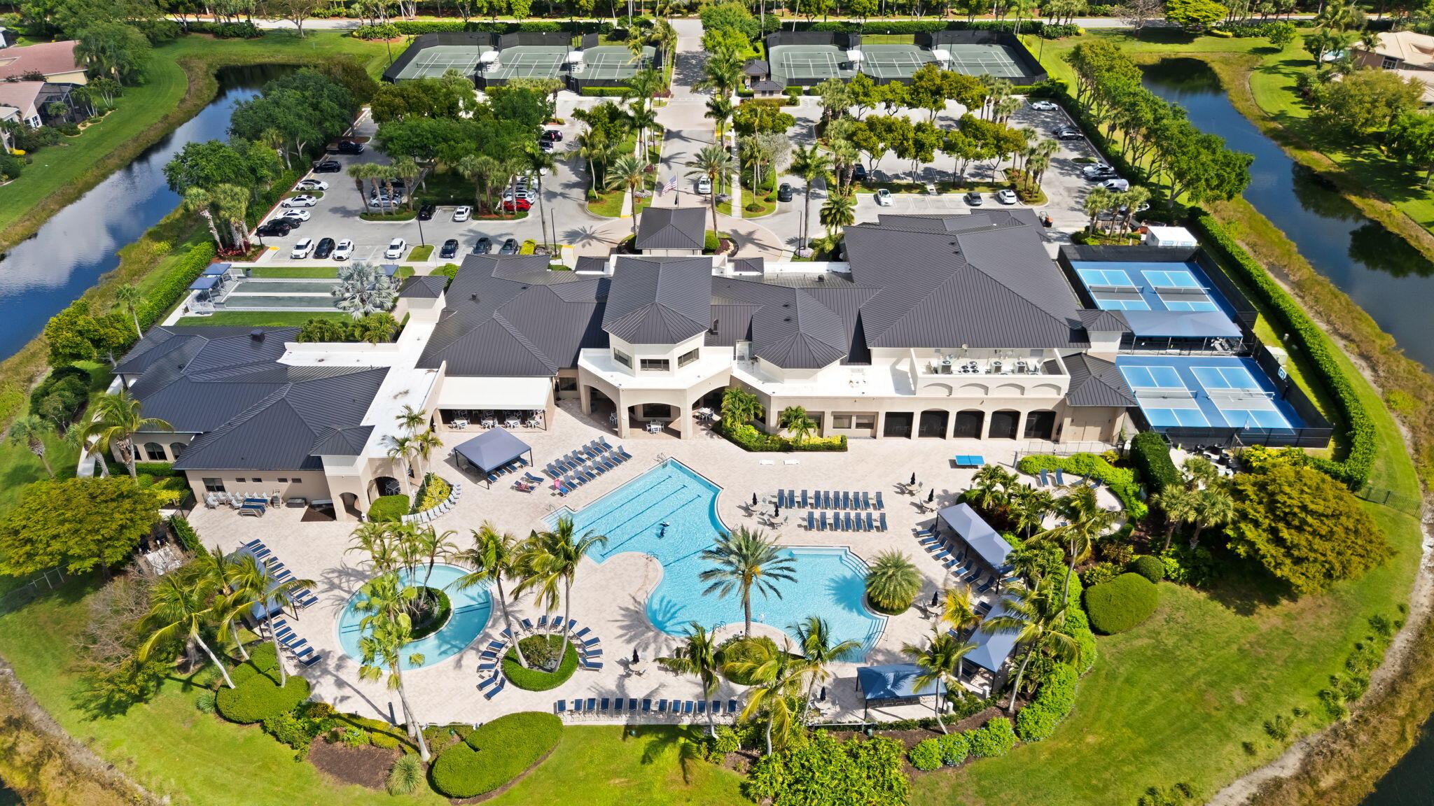 VALENCIA POINTE 3 - Residential