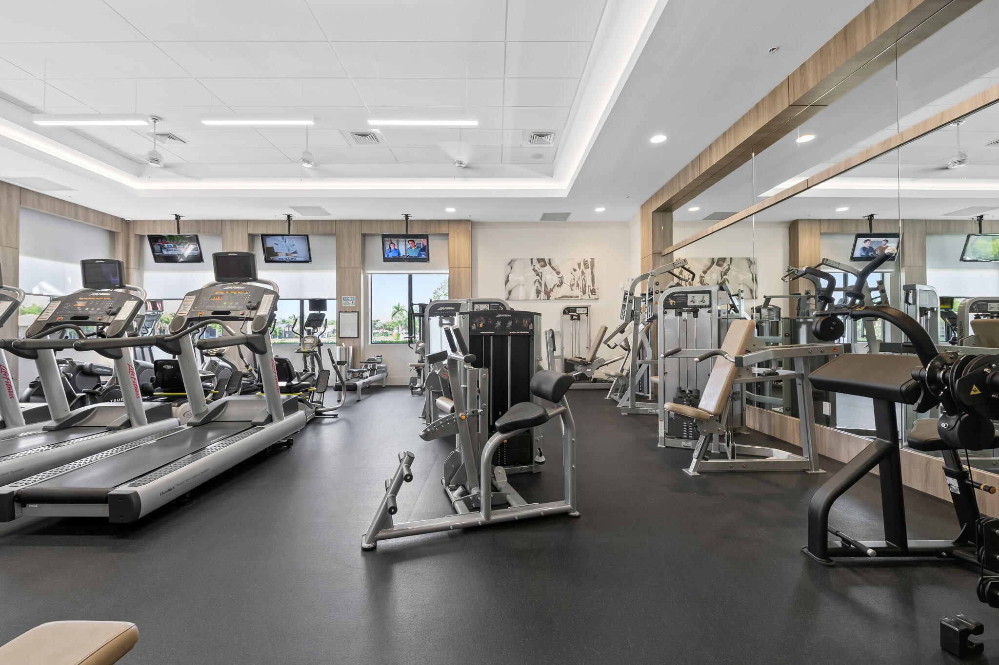 VALENCIA POINTE 3 - Residential