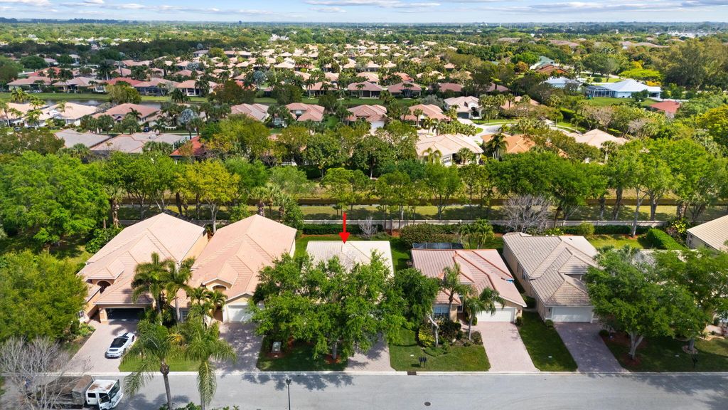 Photo of 6843 Montrose Way, Boynton Beach, FL 33437 (MLS # B26008794)