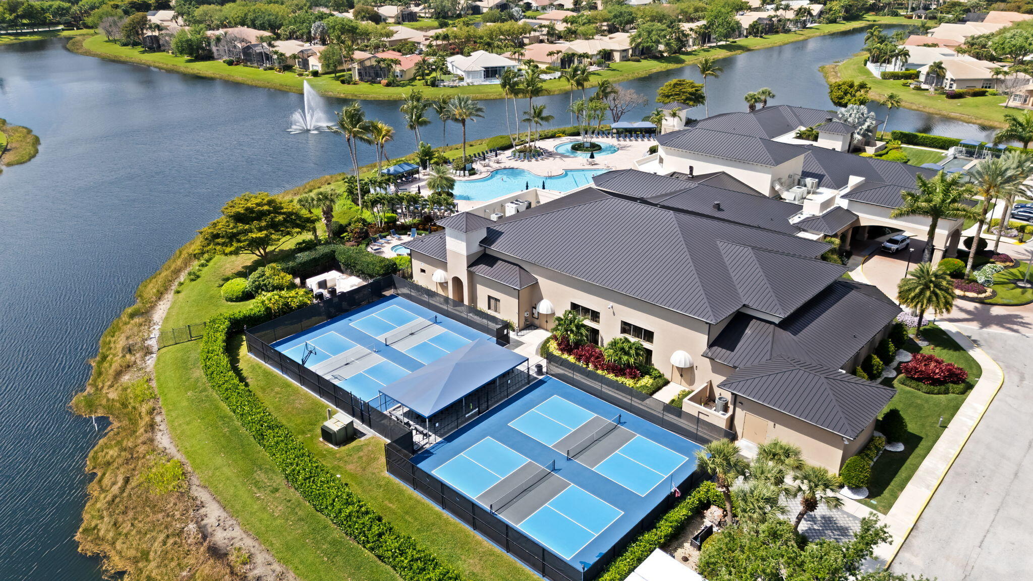 VALENCIA POINTE 3 - Residential