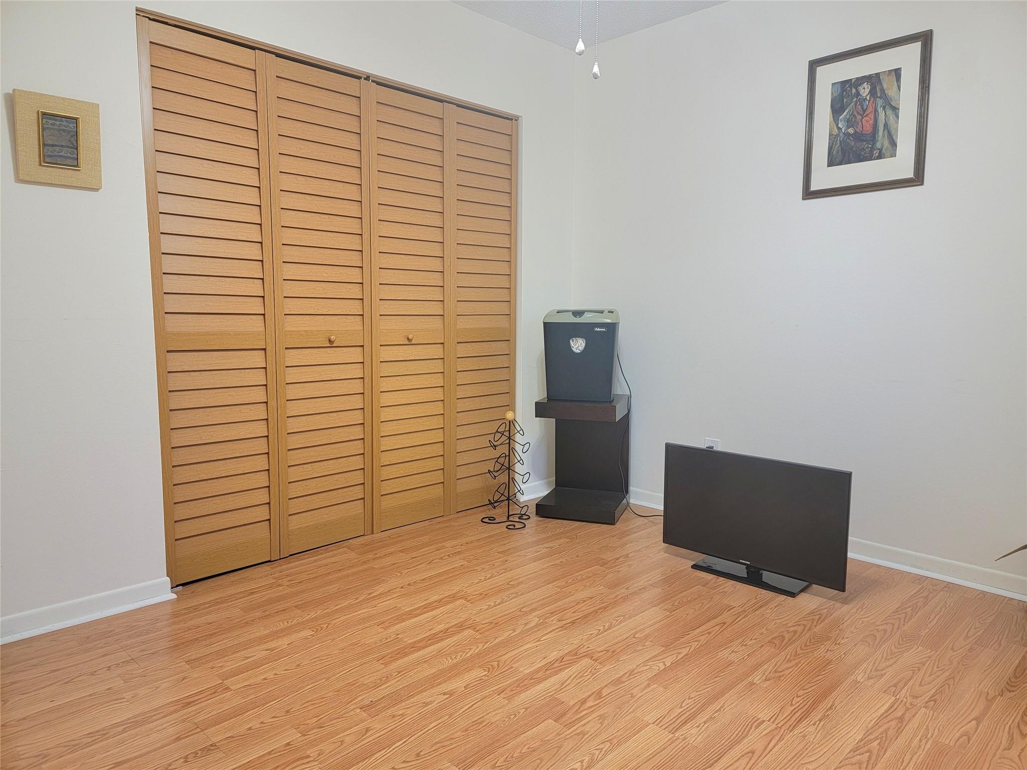 Oakbrook Village - Residential