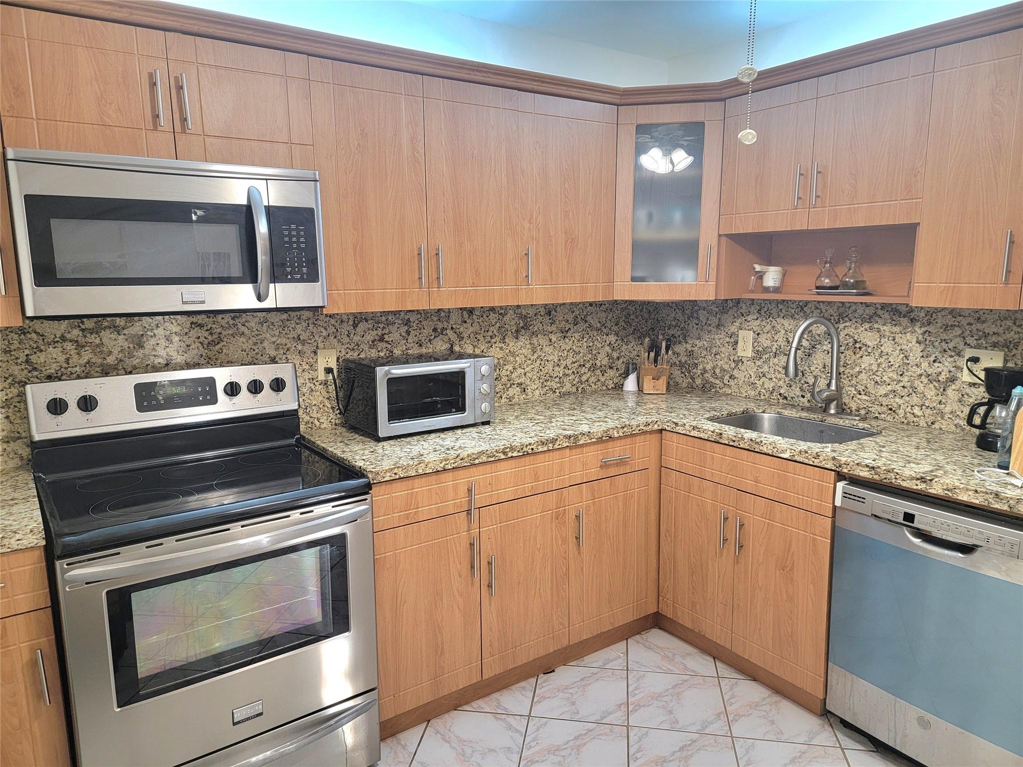 Oakbrook Village - Residential