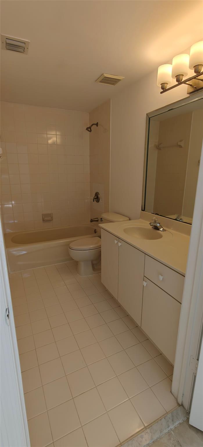 University Parc Residence - Residential Lease