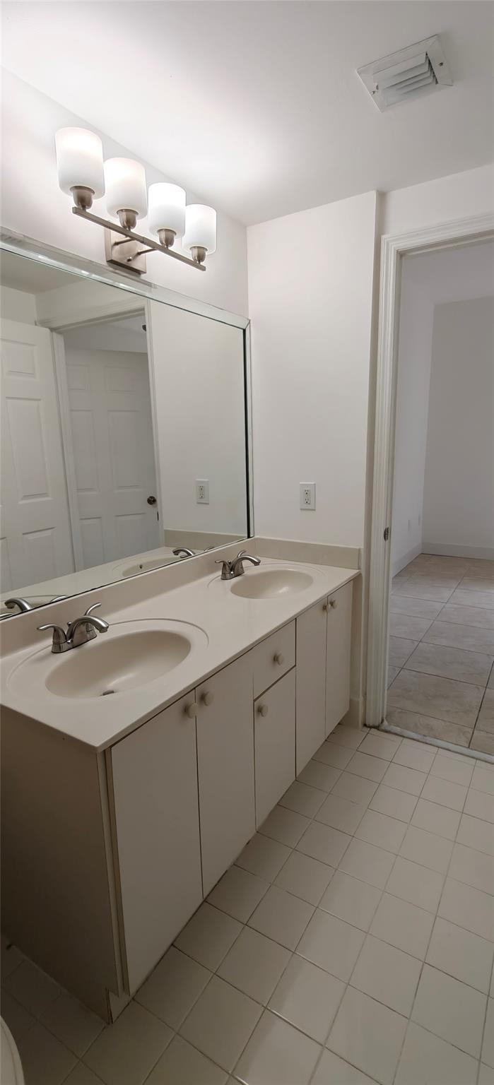 University Parc Residence - Residential Lease