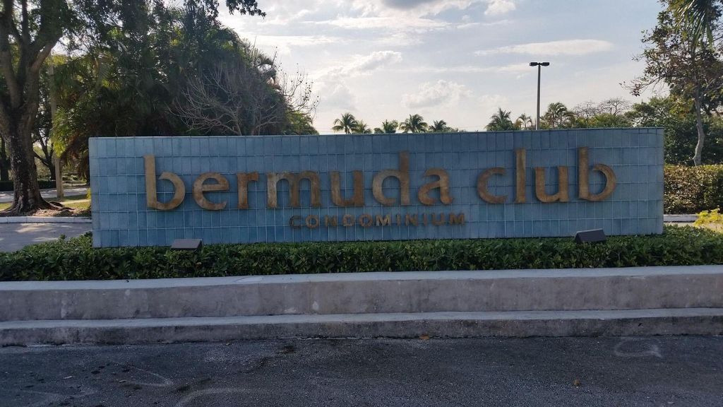 Photo of 6050 NW 64th Avenue #304, Tamarac, FL 33319 (MLS # B26016428)