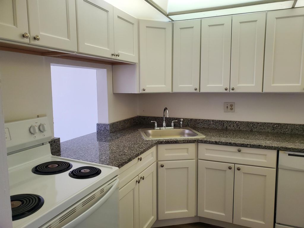 Photo of 6050 NW 64th Avenue #304, Tamarac, FL 33319 (MLS # B26016428)