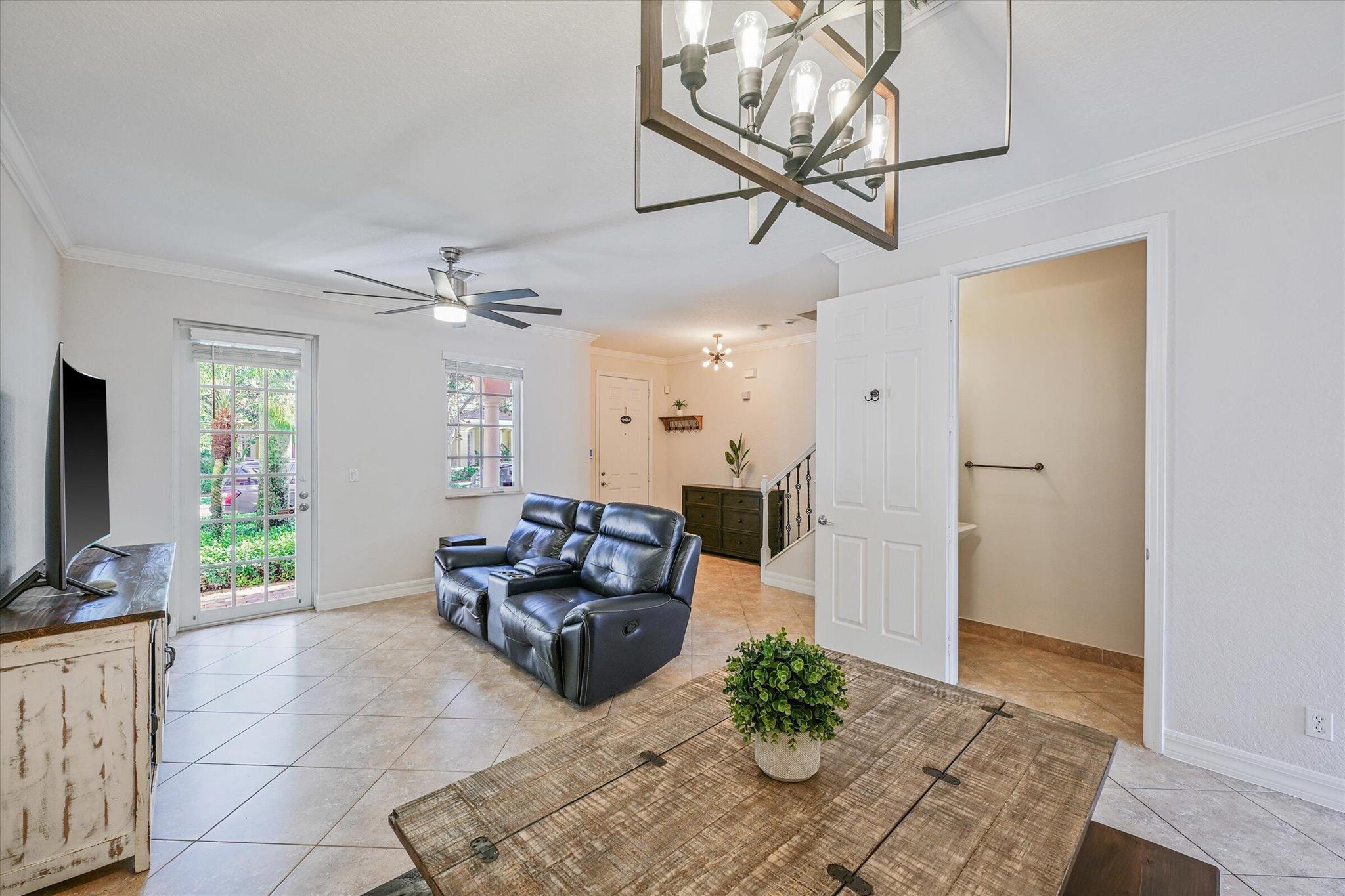 CANTERBURY PLACE - Residential