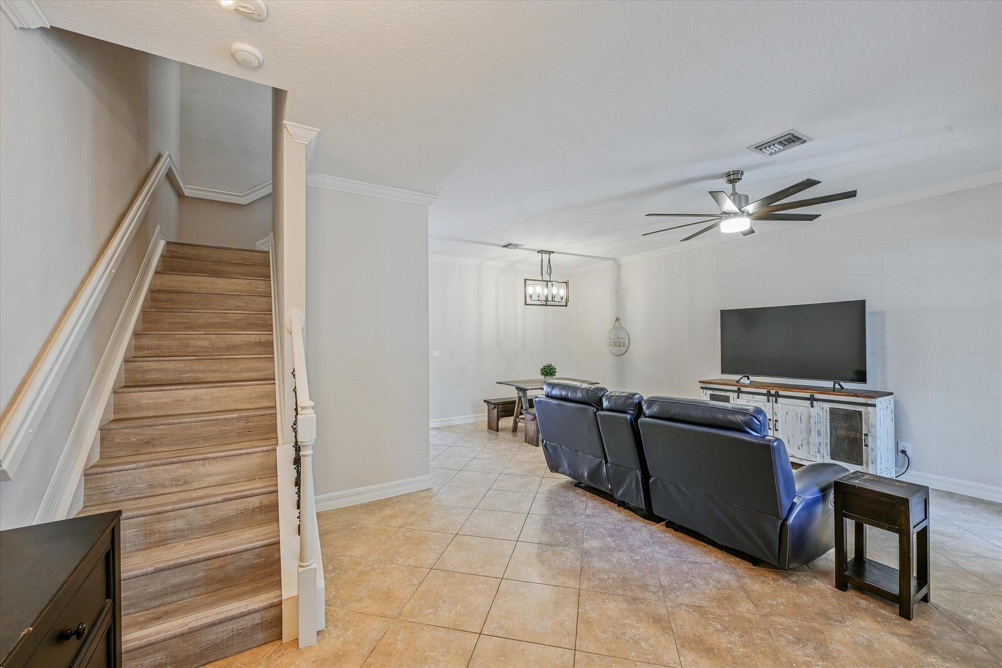 CANTERBURY PLACE - Residential