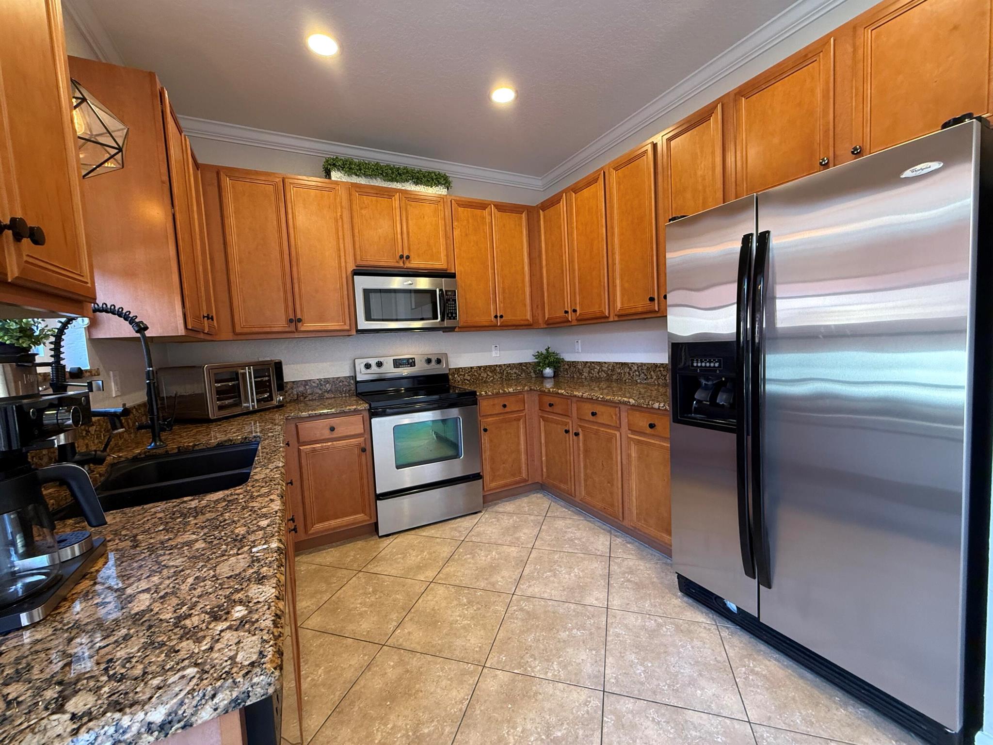 CANTERBURY PLACE - Residential