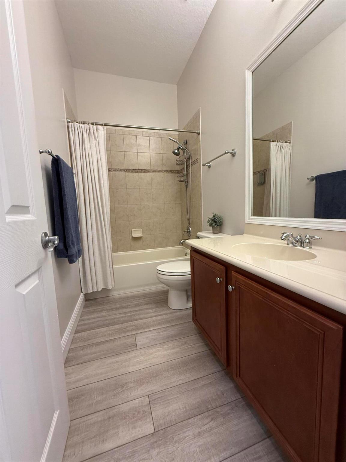 CANTERBURY PLACE - Residential