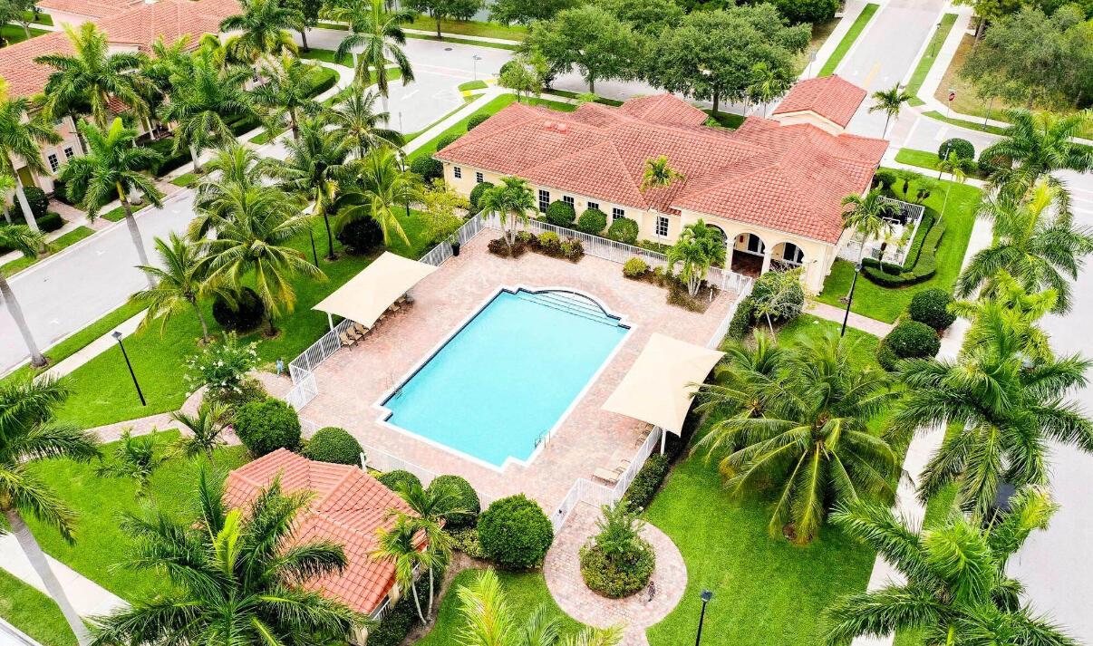 CANTERBURY PLACE - Residential