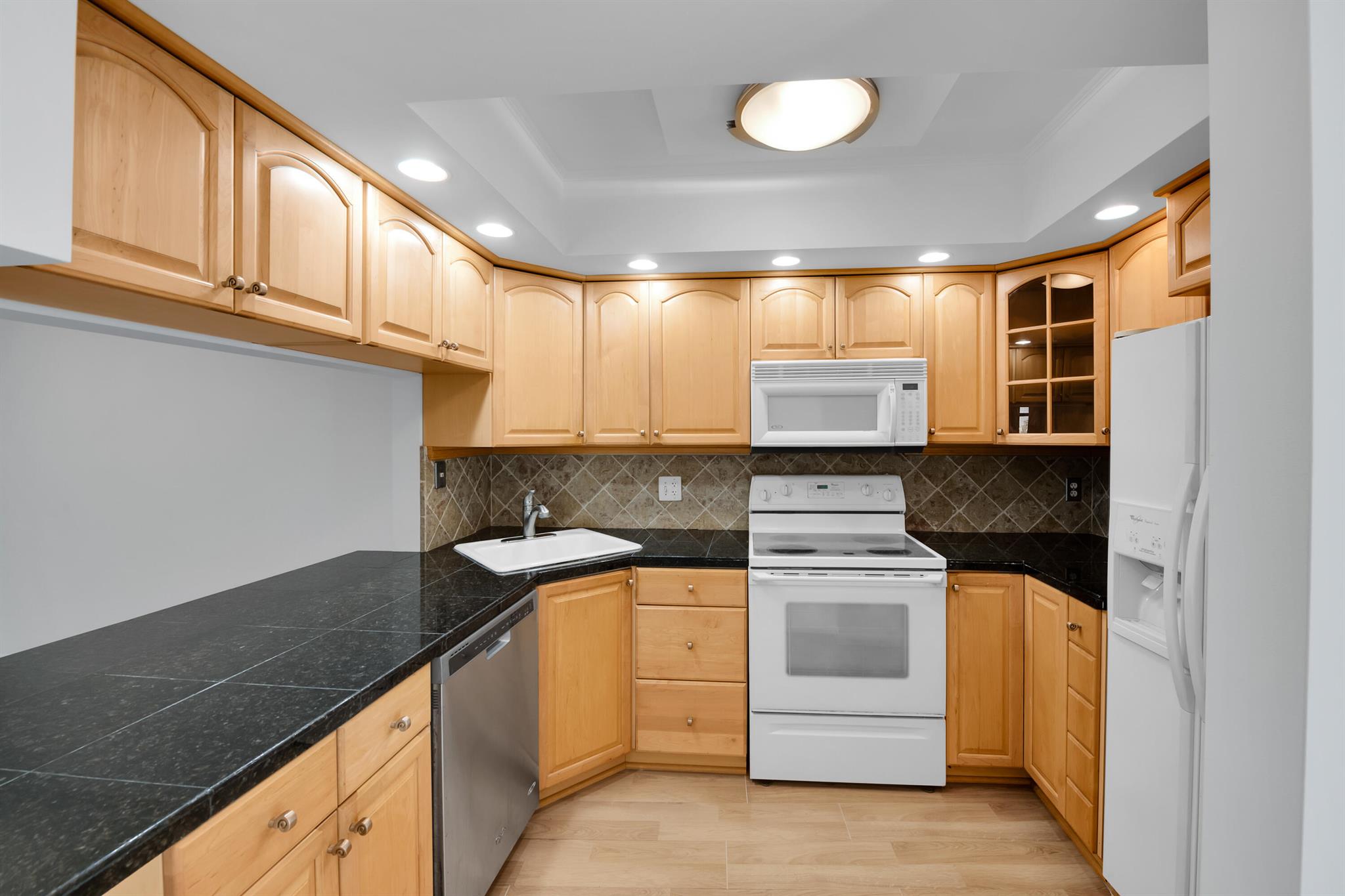 2731 NE 14th St Causeway 314