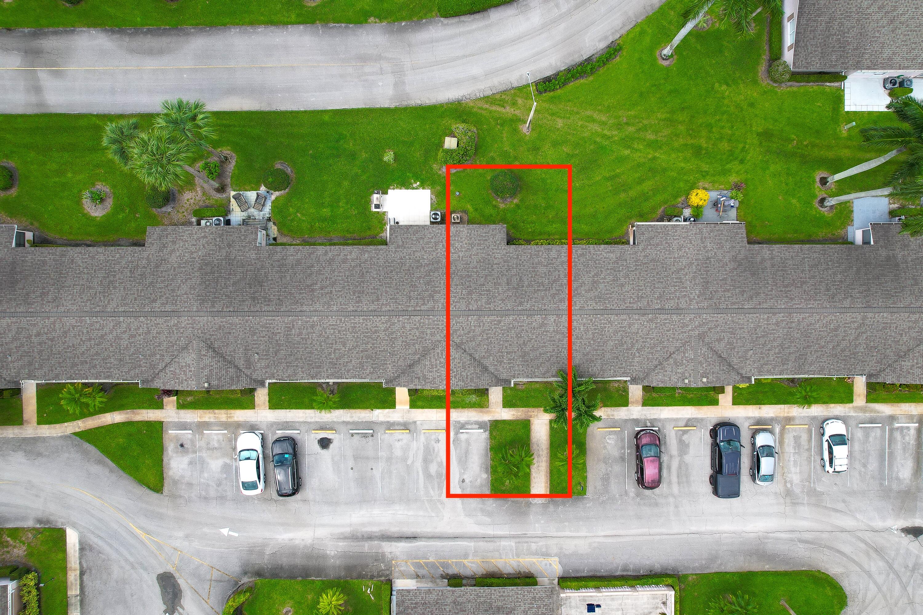 CRESTHAVEN VILLAS CONDO - Residential Lease