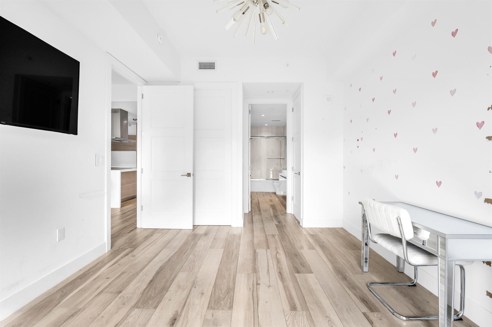 TOWER 155 - Residential