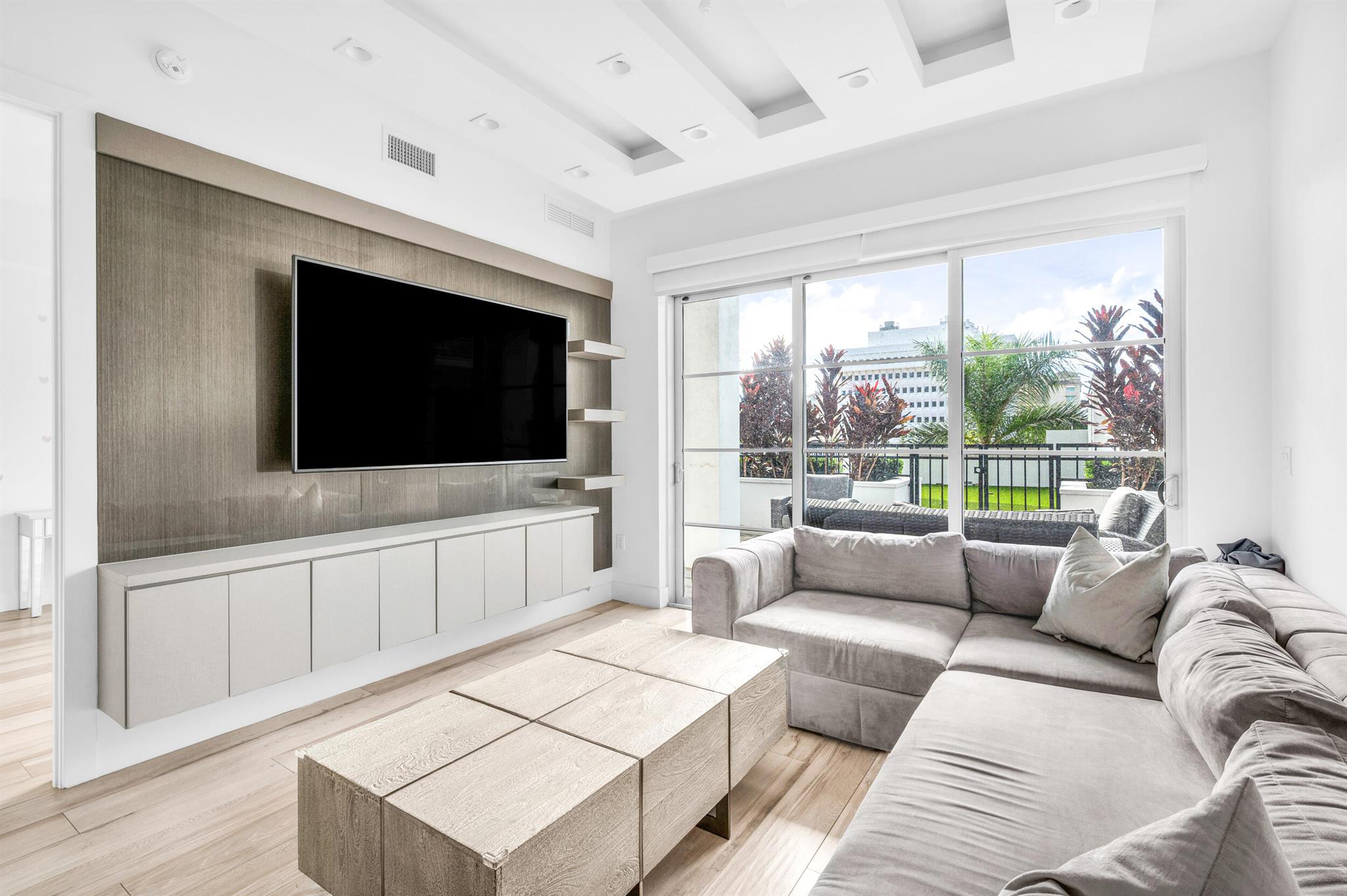 TOWER 155 - Residential