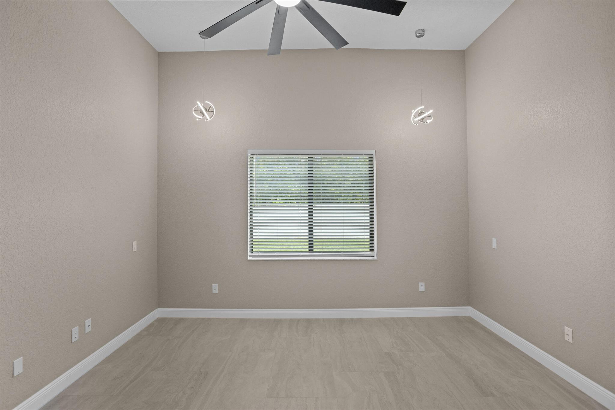 ROYAL LAND AMENDED - Residential Lease