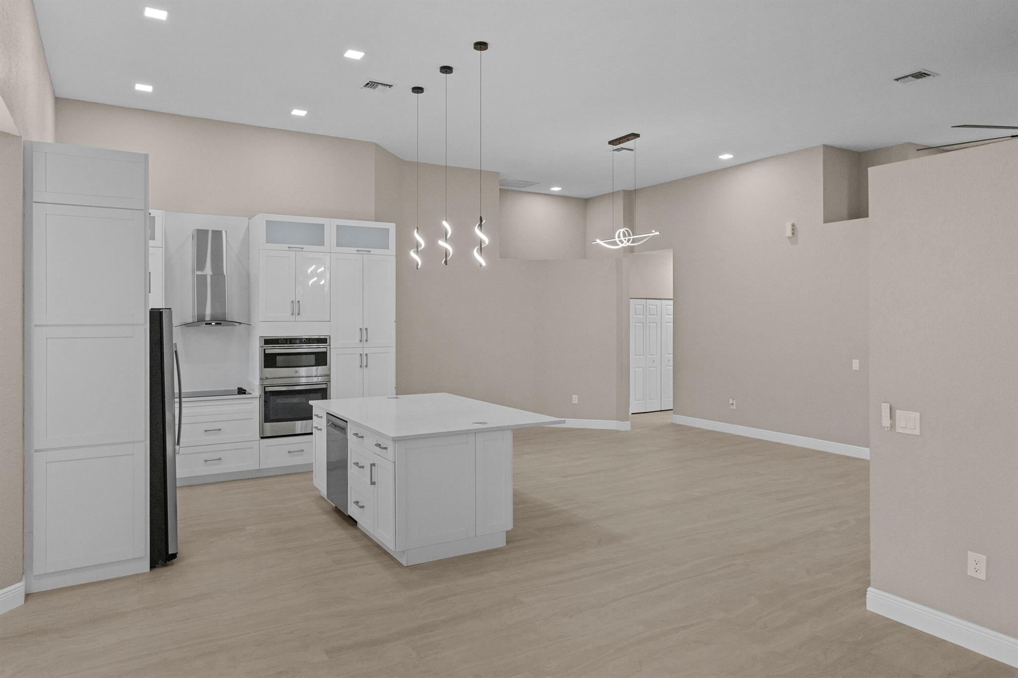 ROYAL LAND AMENDED - Residential Lease