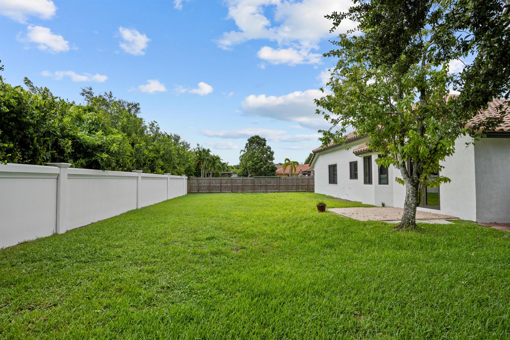 ROYAL LAND AMENDED - Residential Lease