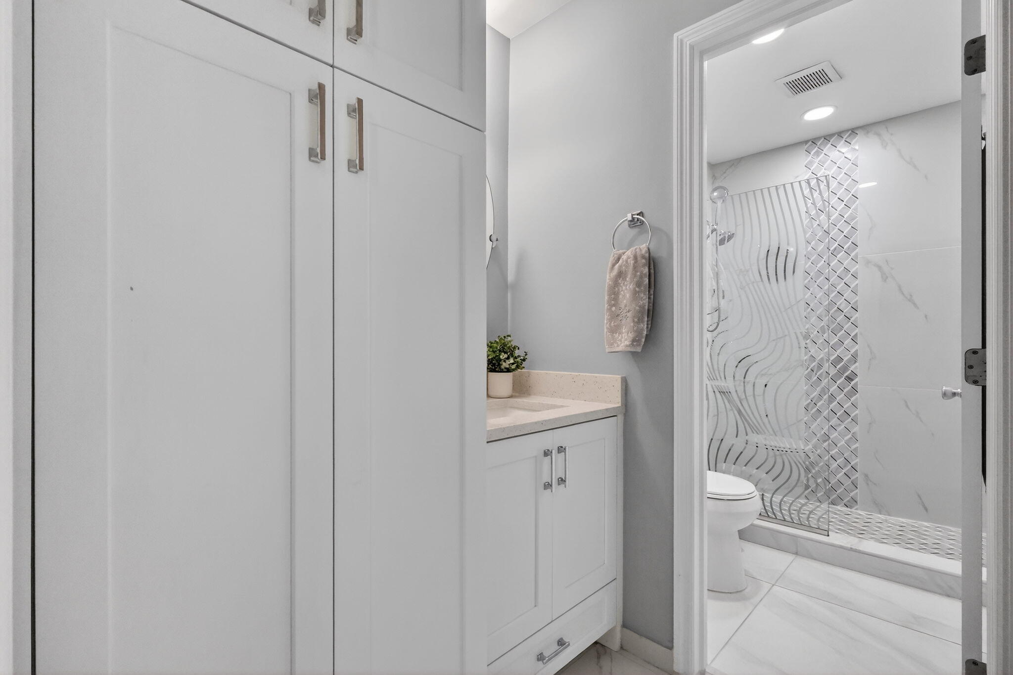 COVERED BRIDGE CONDO - Residential