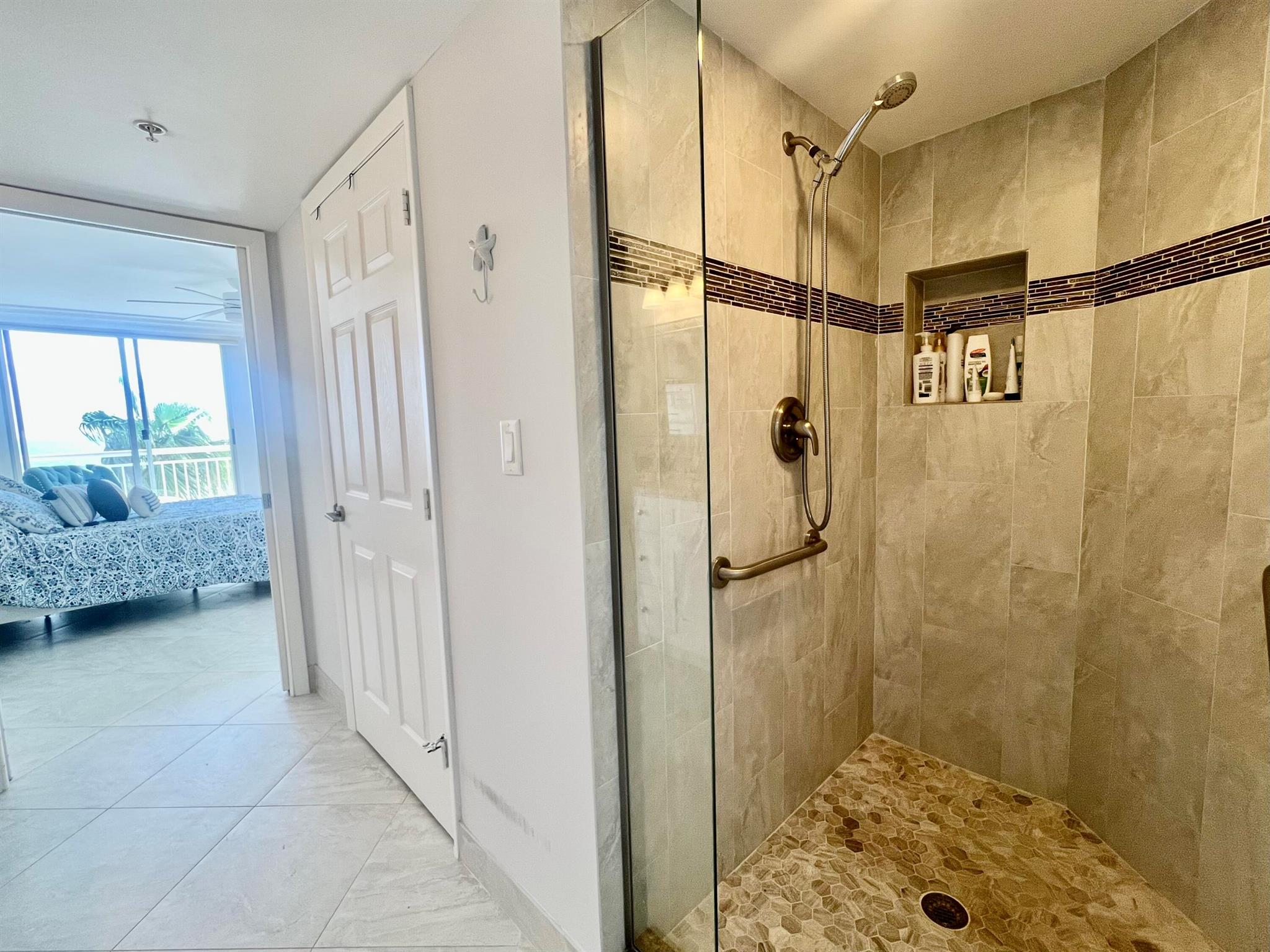 HIBISCUS BY THE SEA CONDO - Residential