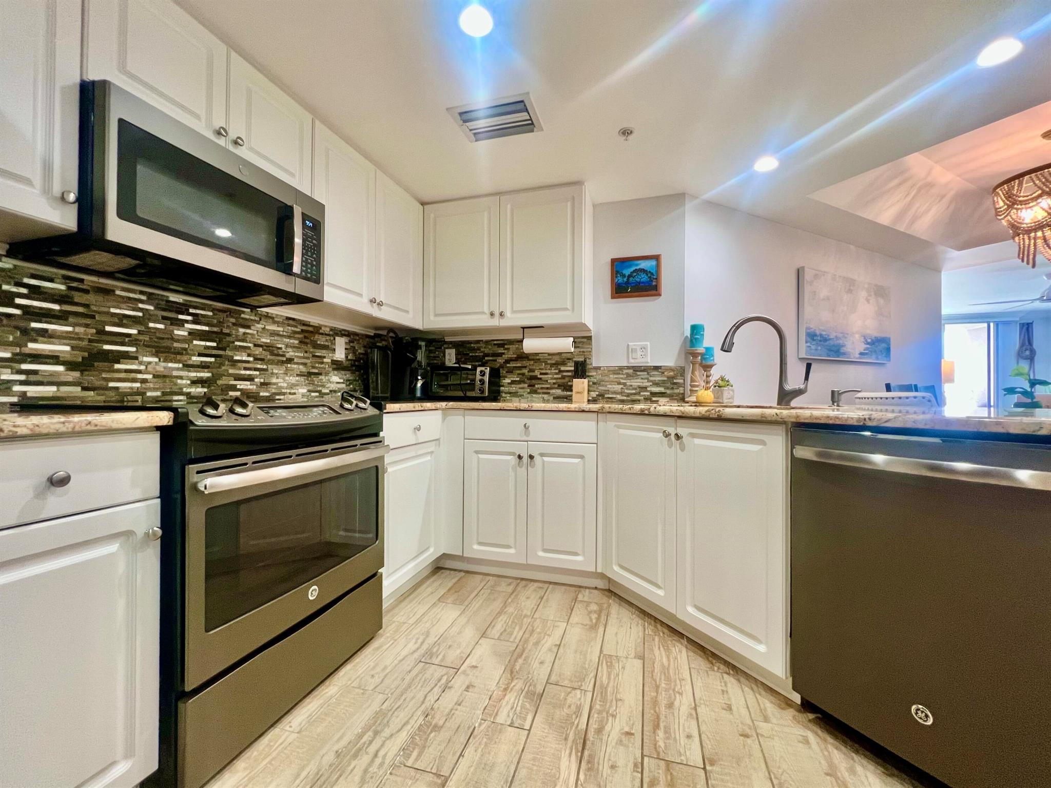 HIBISCUS BY THE SEA CONDO - Residential