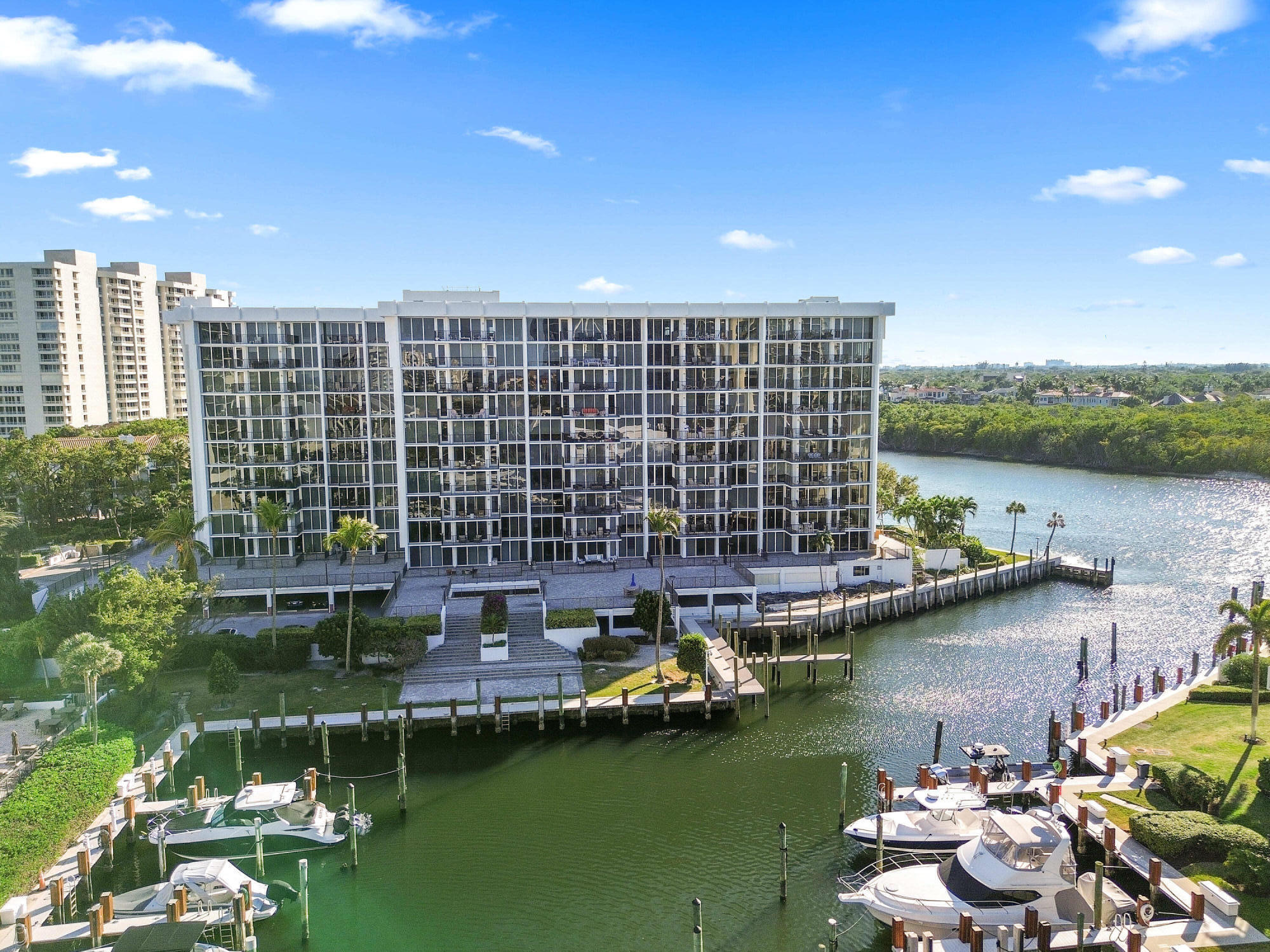 ABERDEEN ARMS CONDO of Bo - Residential Lease