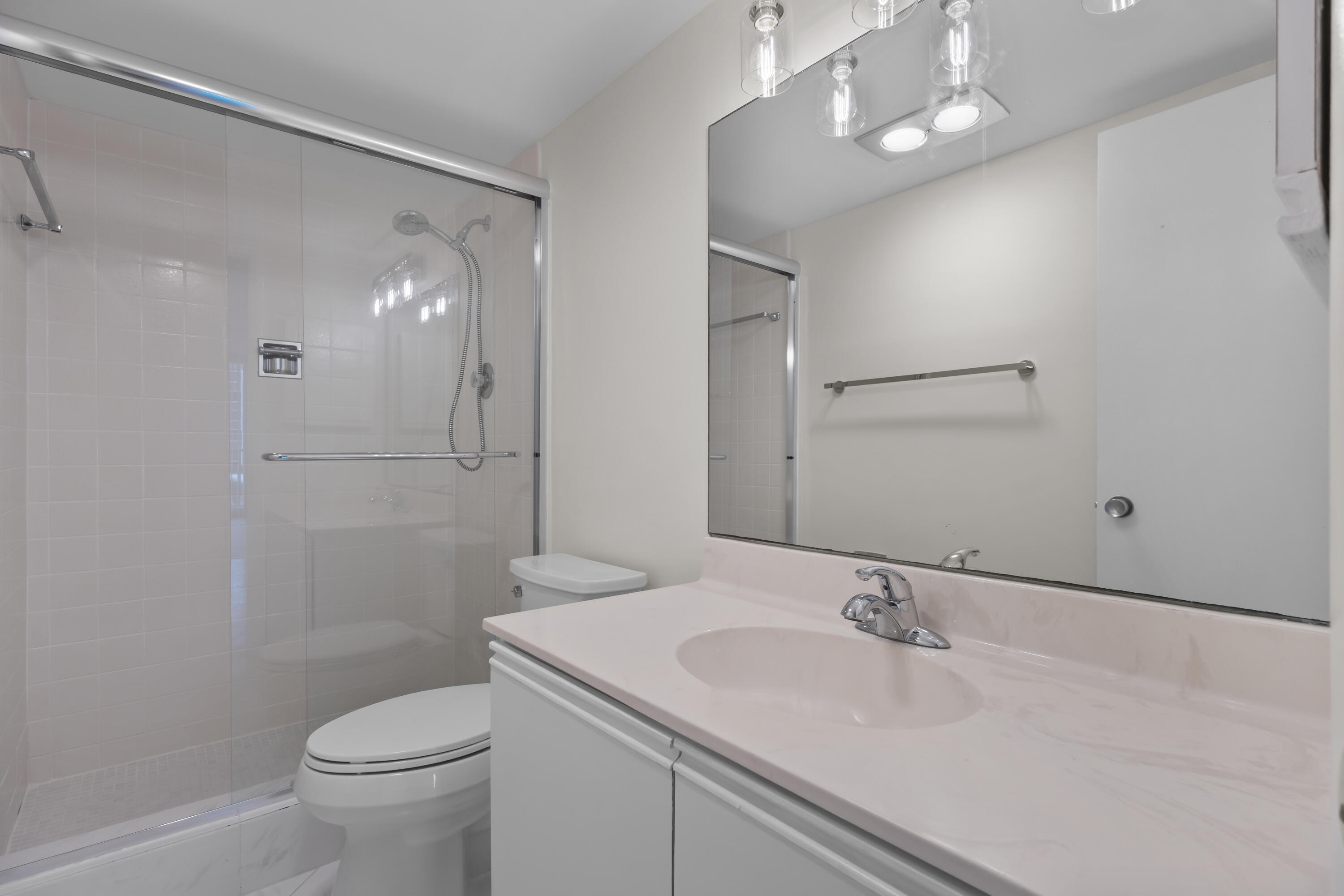 ABERDEEN ARMS CONDO of Bo - Residential Lease