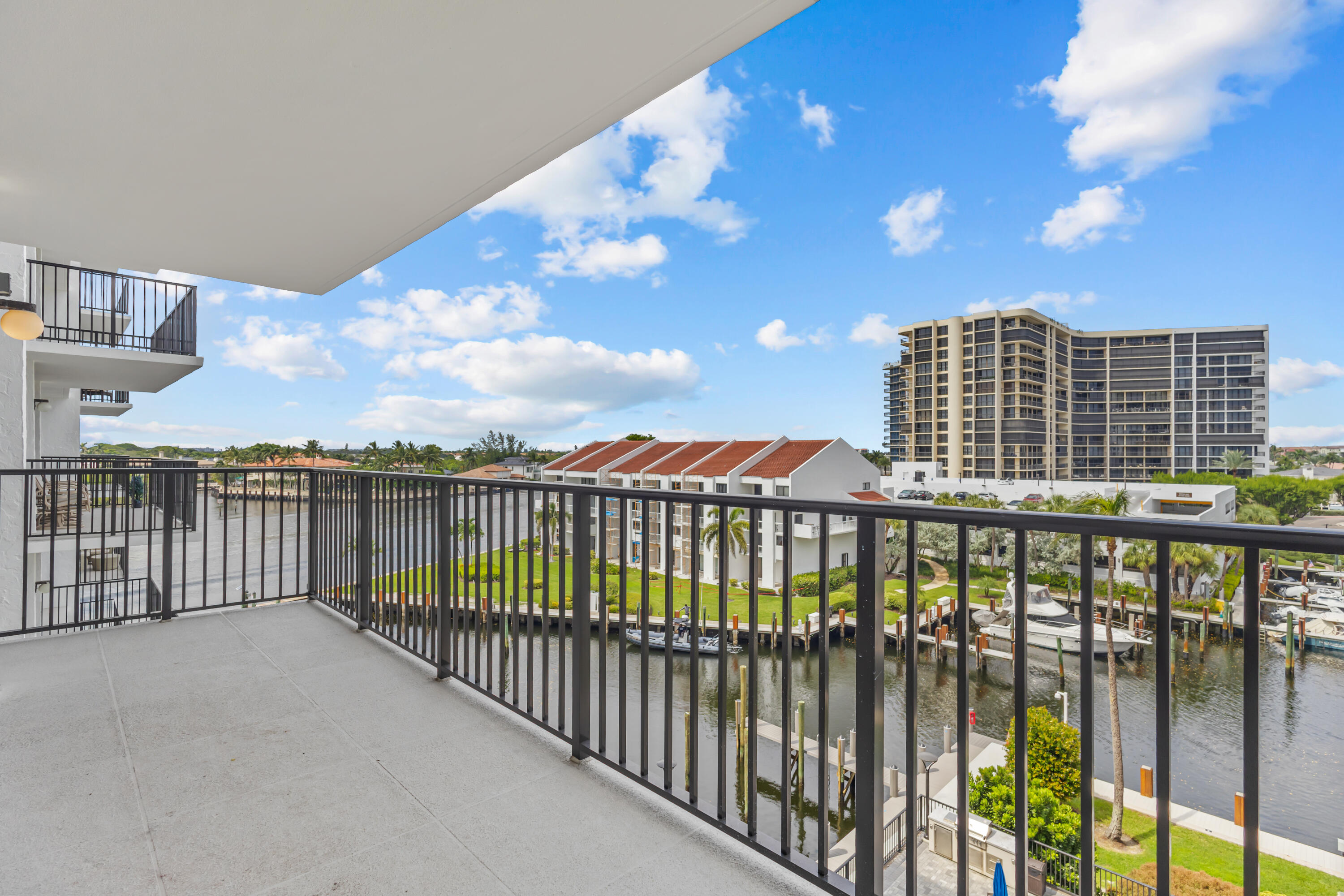 ABERDEEN ARMS CONDO of Bo - Residential Lease