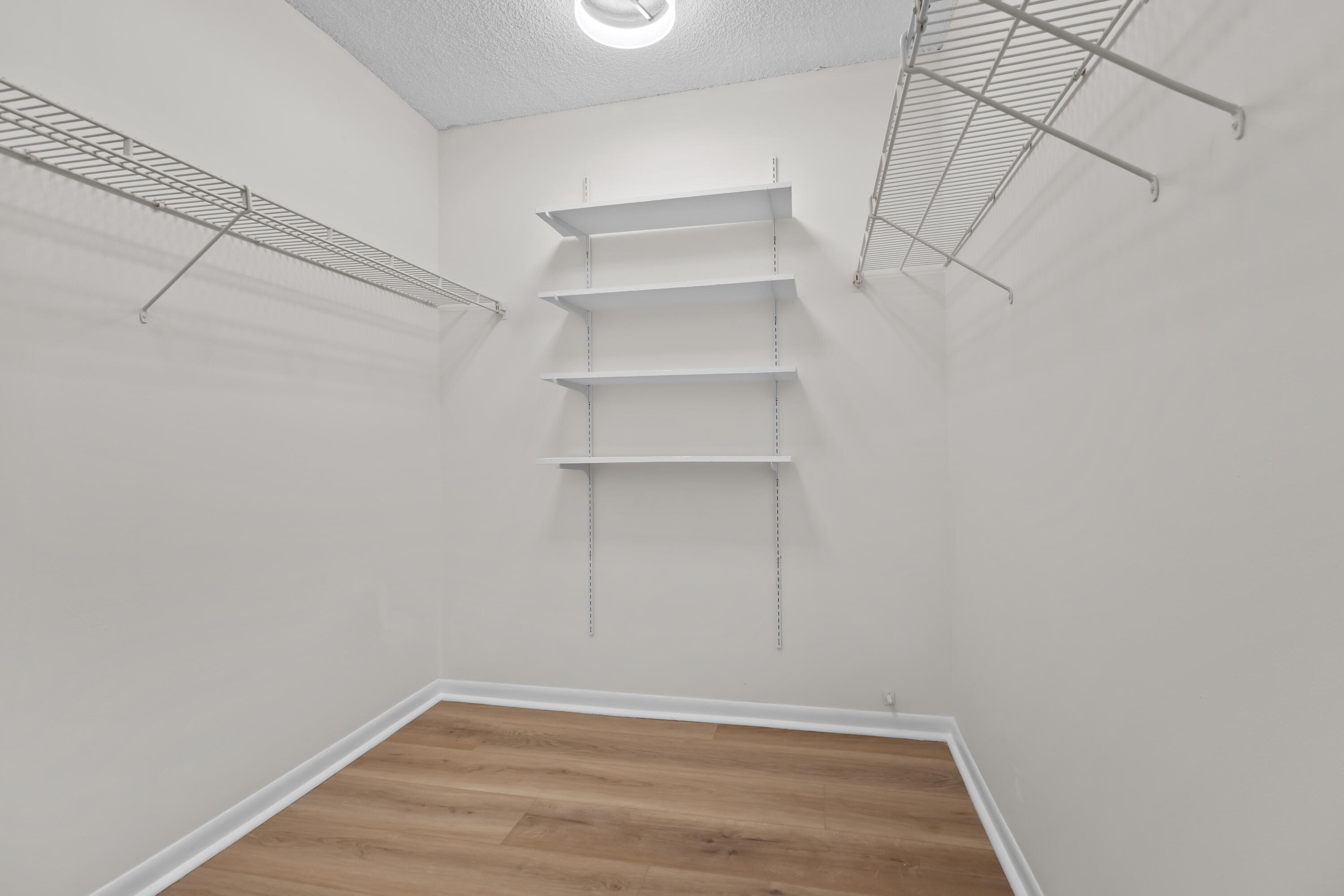 ABERDEEN ARMS CONDO of Bo - Residential Lease