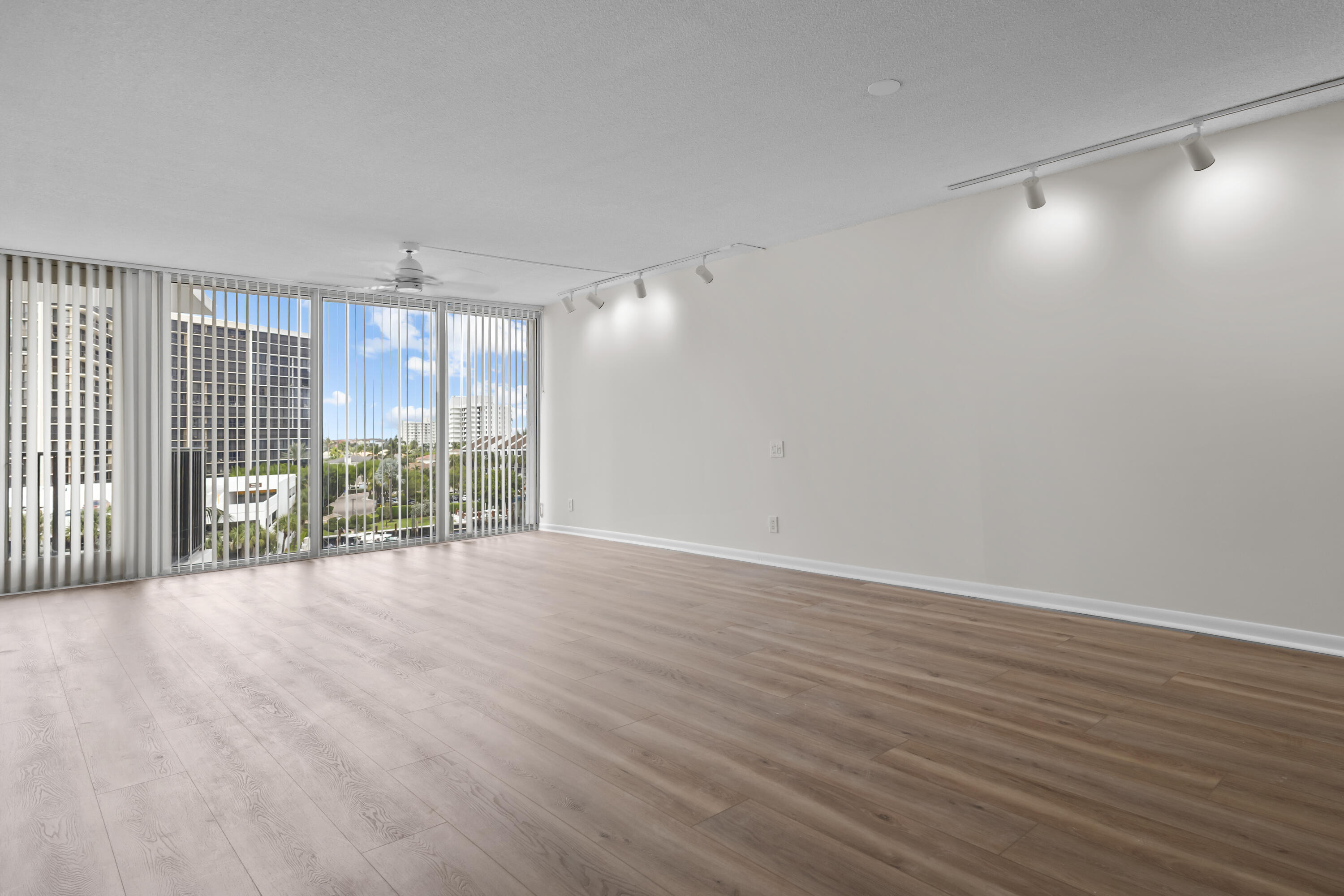 ABERDEEN ARMS CONDO of Bo - Residential Lease