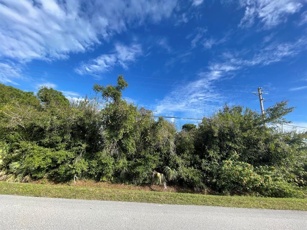Photo of Tbd Industrial 27th Street, Fort Pierce, FL 34950 (MLS # R10766031)
