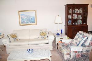 VILLAS OF HOBE SOUND CONDO - Residential