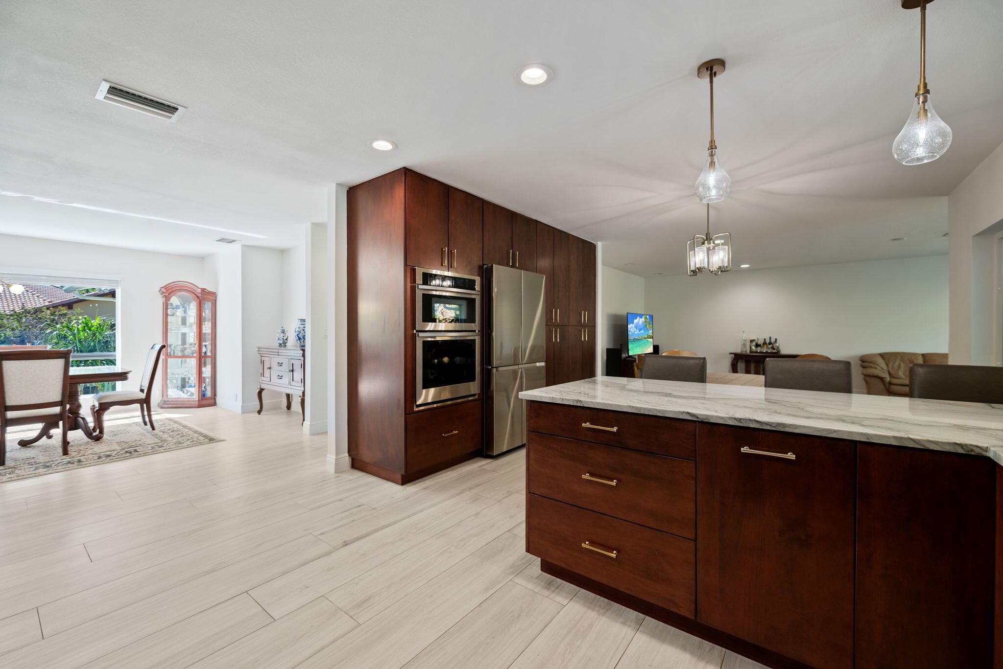 JACARANDA ROYAL - Residential