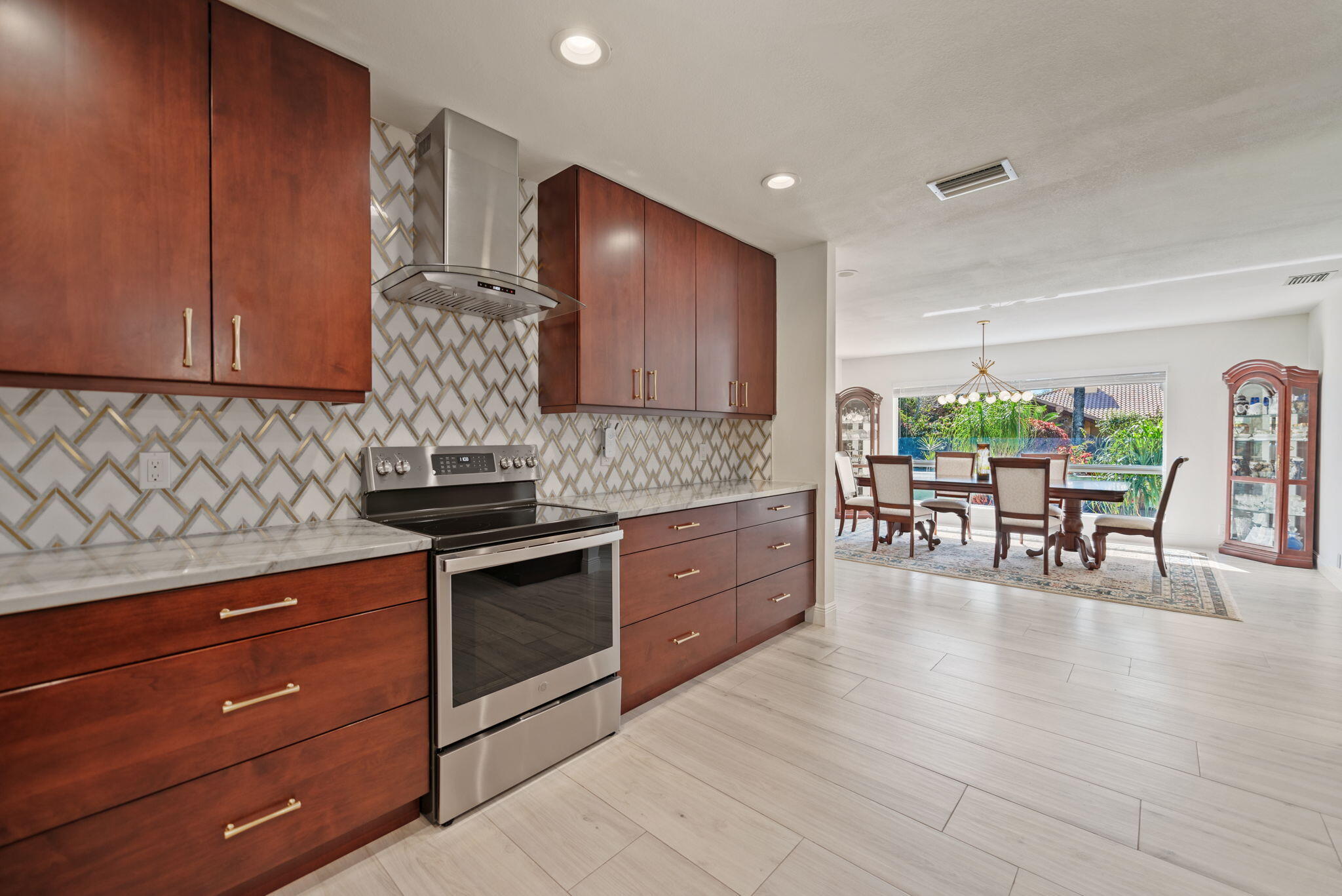 JACARANDA ROYAL - Residential