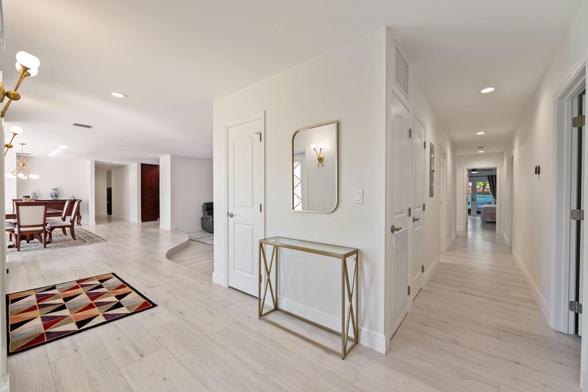 JACARANDA ROYAL - Residential