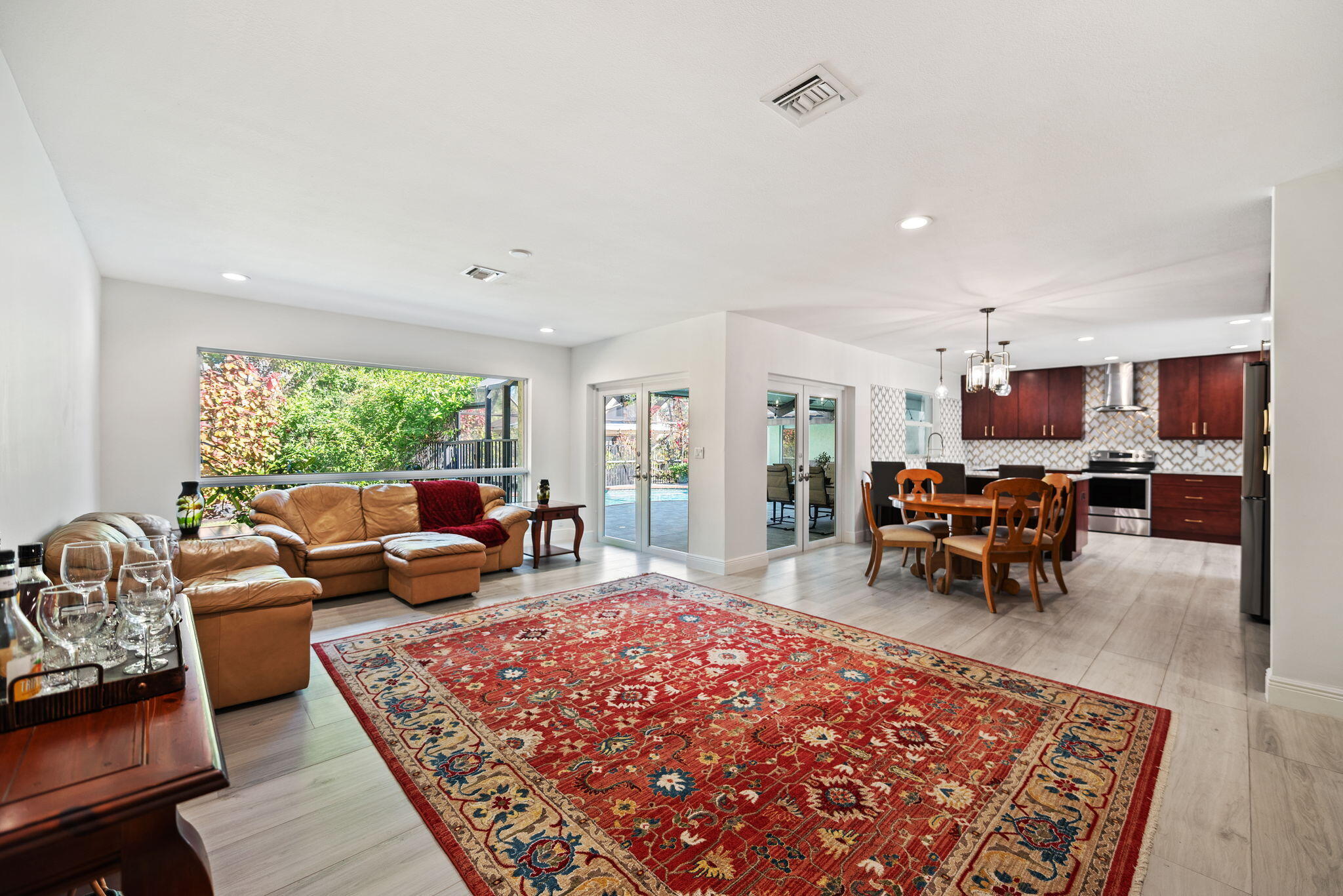 JACARANDA ROYAL - Residential