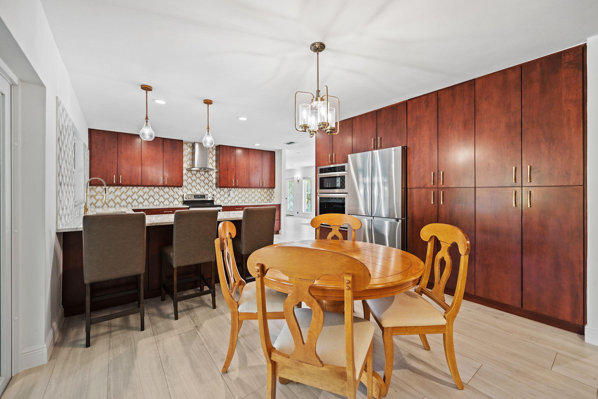 JACARANDA ROYAL - Residential