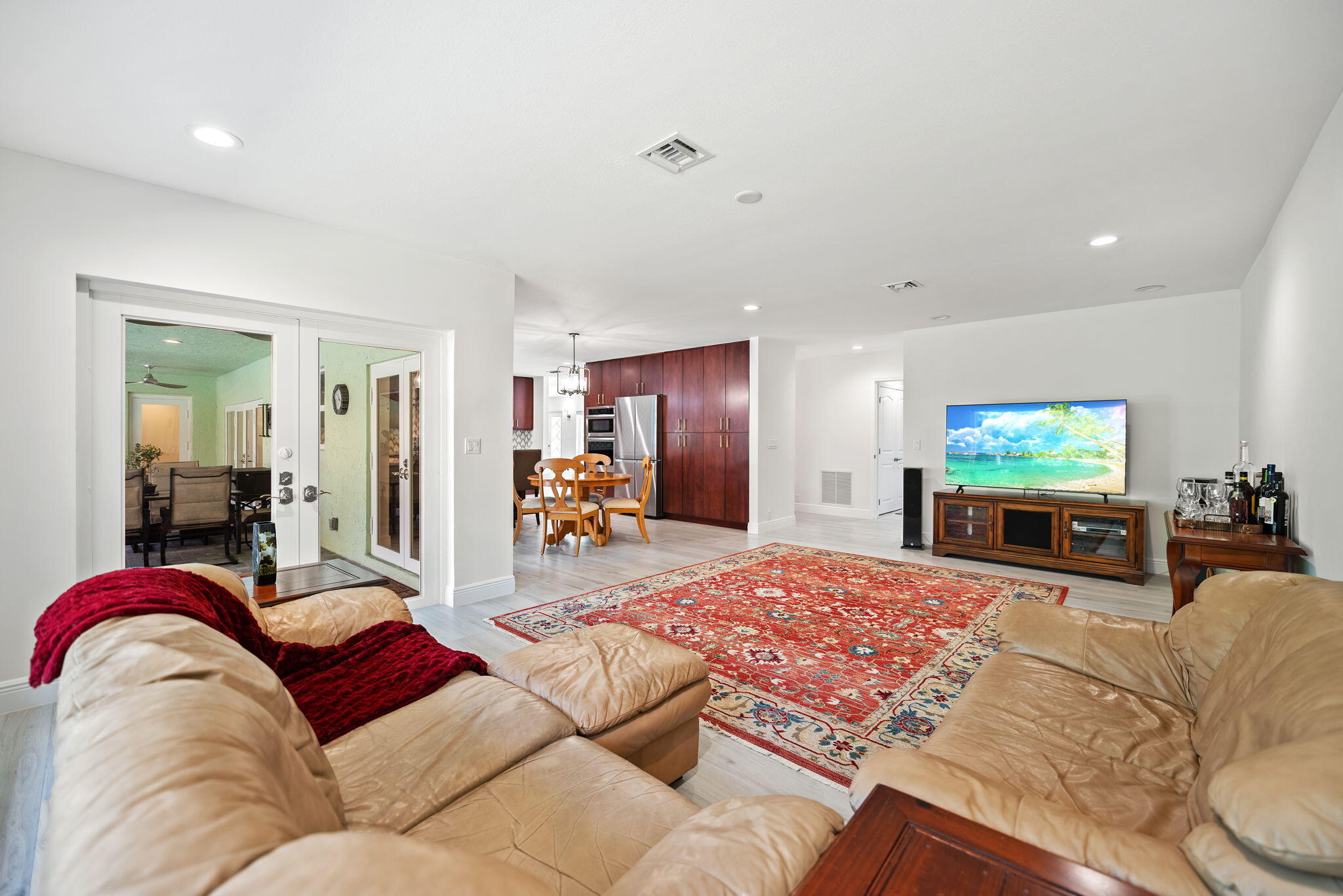 JACARANDA ROYAL - Residential