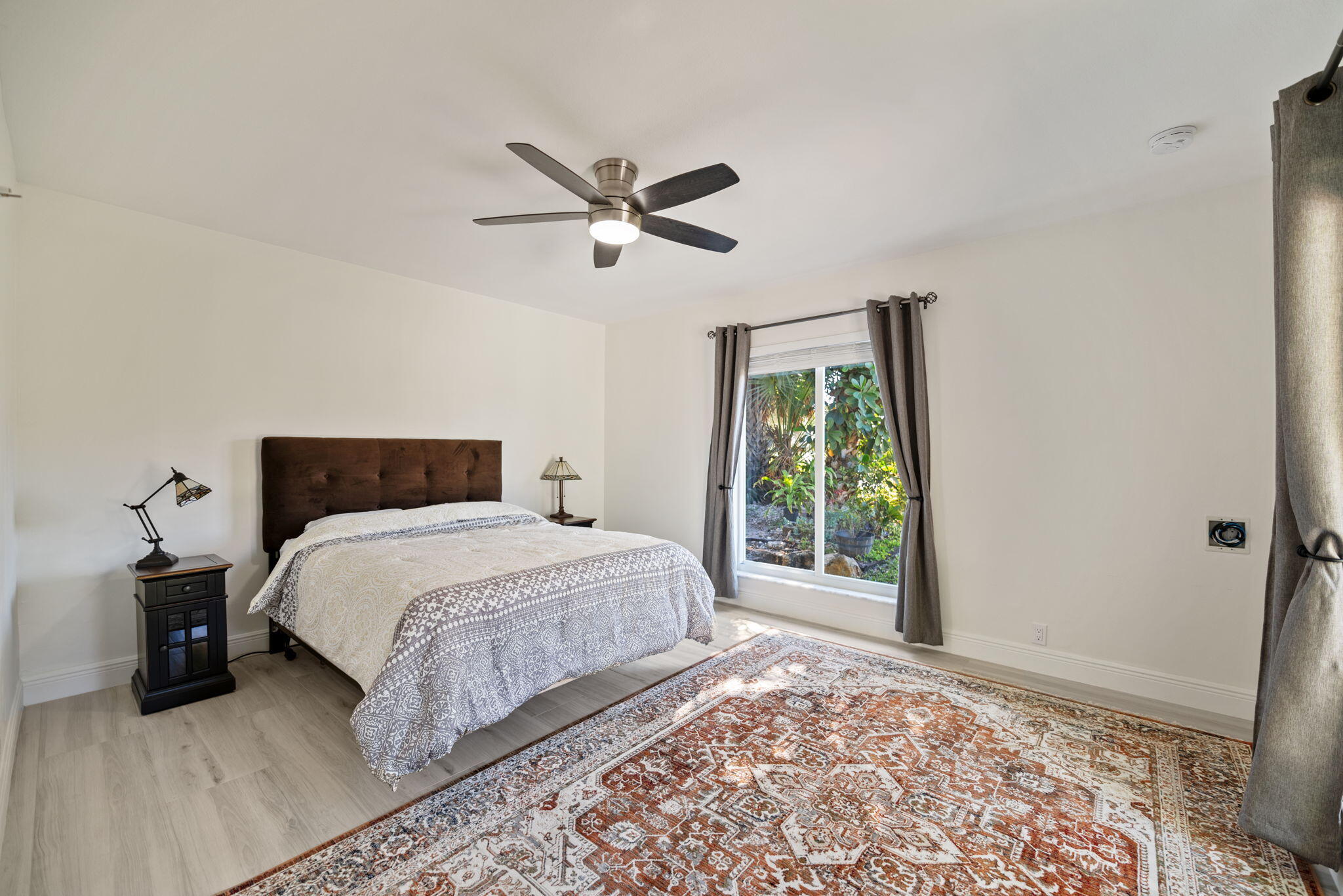 JACARANDA ROYAL - Residential