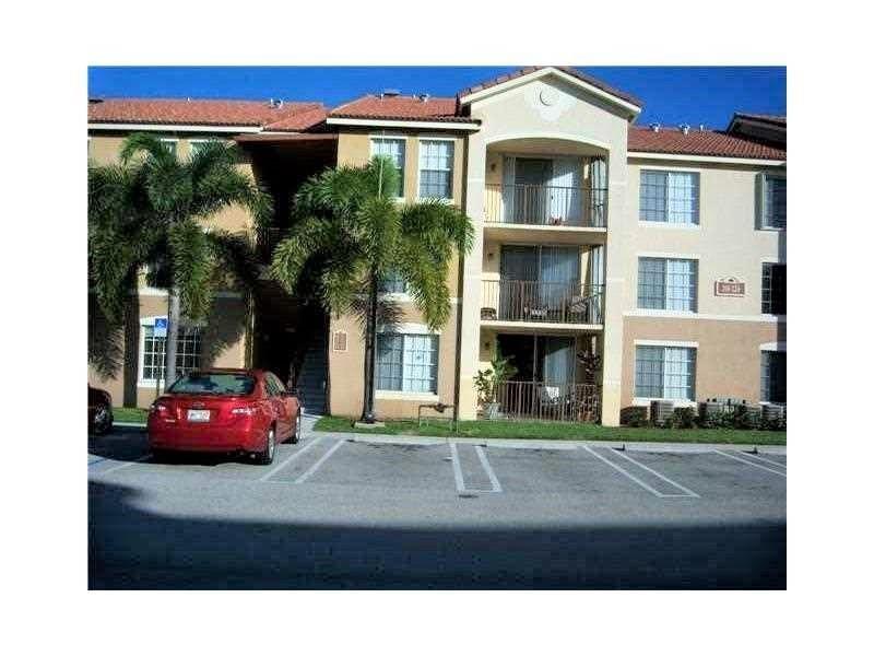 3 bedroom, 2 bathroom condo, 3rd floor with high ceiling in Mirabella complex, one and half miles away from the beach. Porcelain tiles throughout. Can be rented with minimum $2,500.